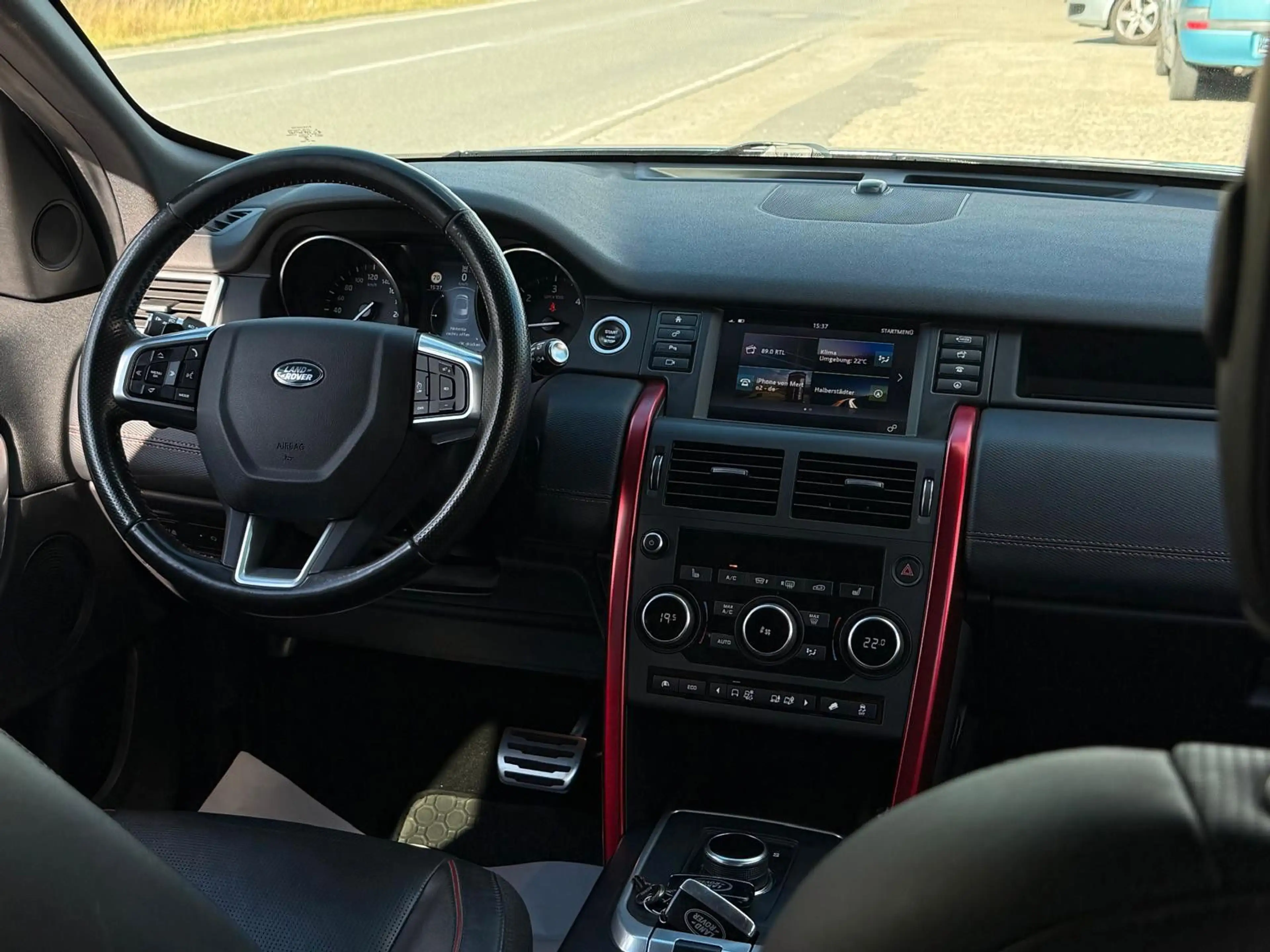 Land Rover Discovery Sport HSE TD4 — photo 13