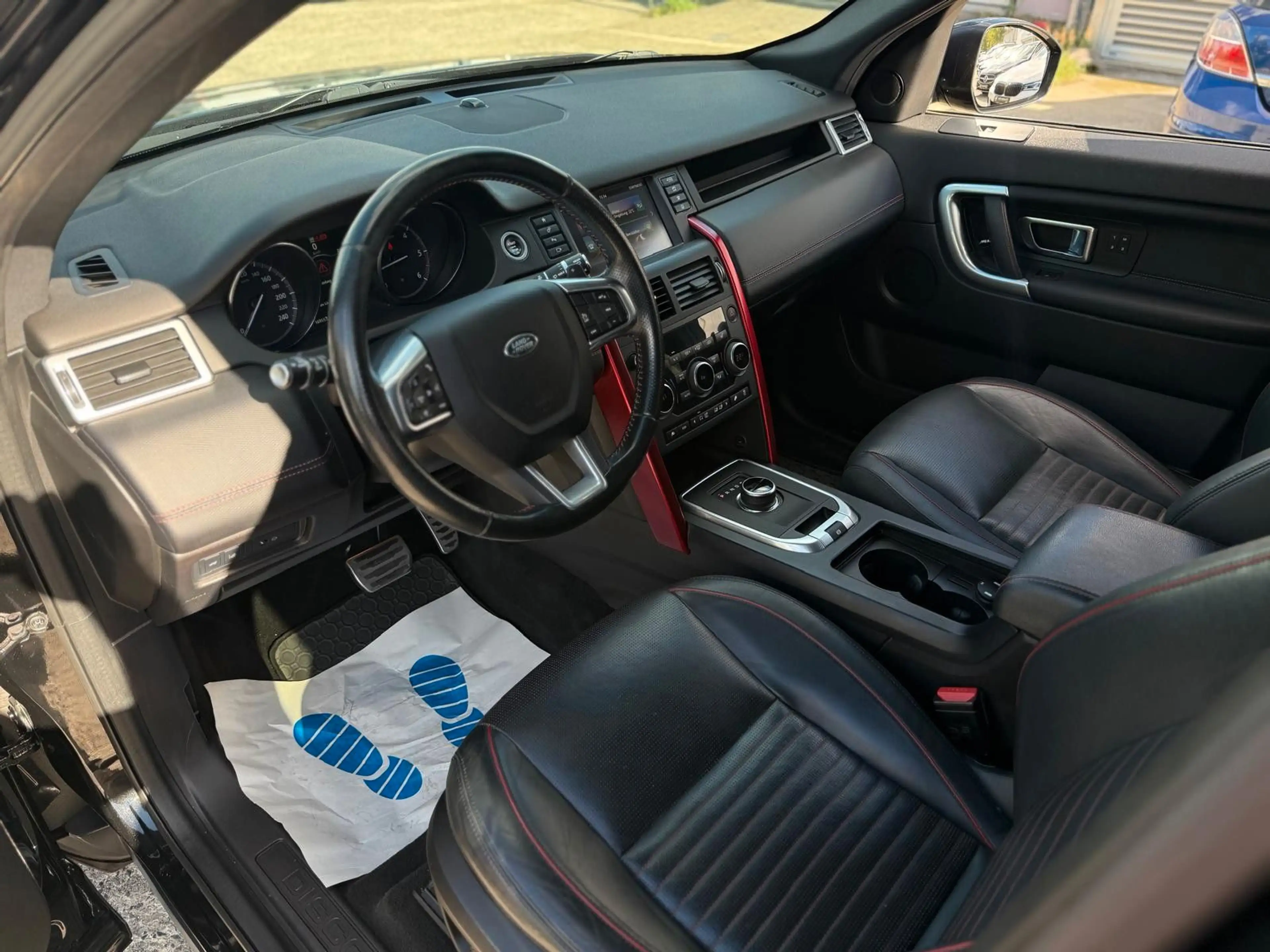 Land Rover Discovery Sport HSE TD4 — photo 11