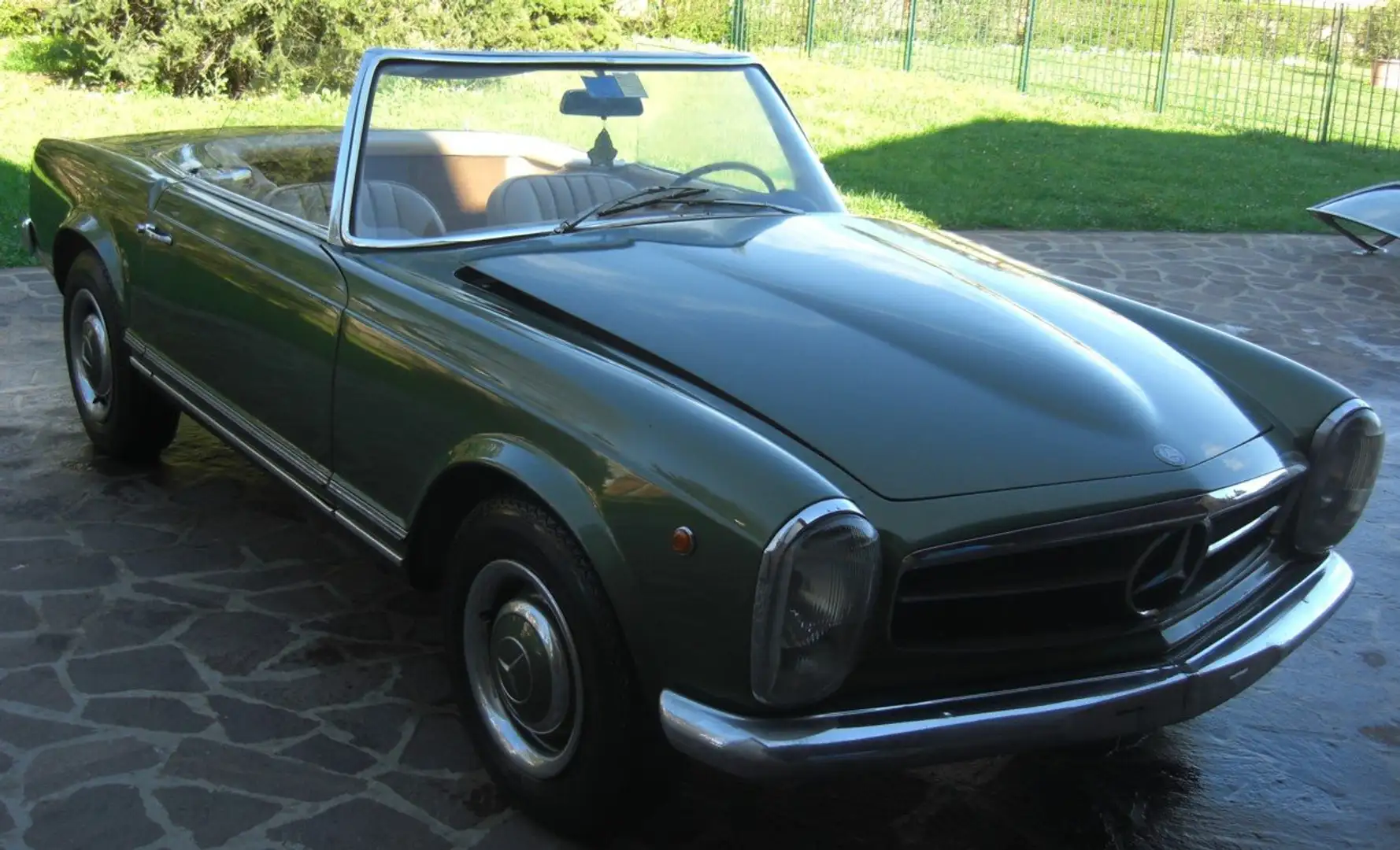 Mercedes-Benz 230 SL Verde - 1