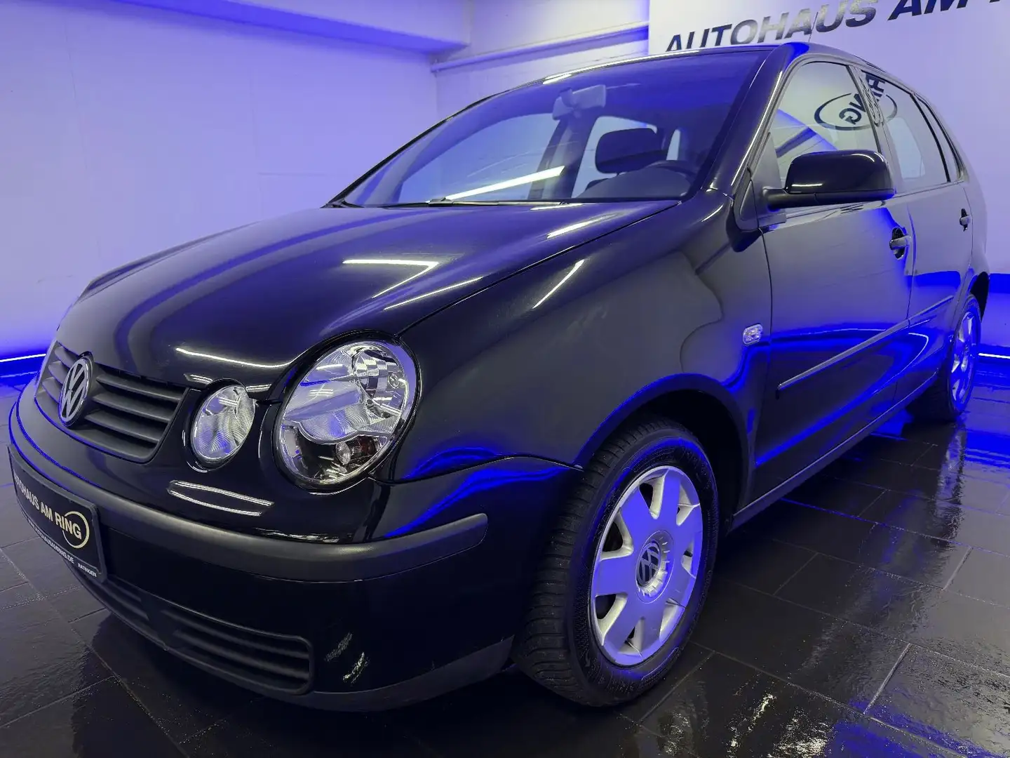 Volkswagen Polo IV Highline 1.HND 5-TÜRIG 84TKM DAB ALU SHD Noir - 2