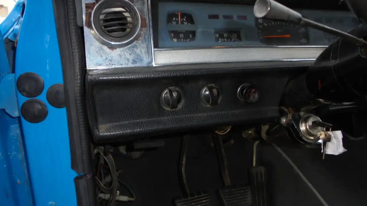 Wolga Gaz 24 Karosse,Motor,Getr.Polster/Lack neu, foto 6