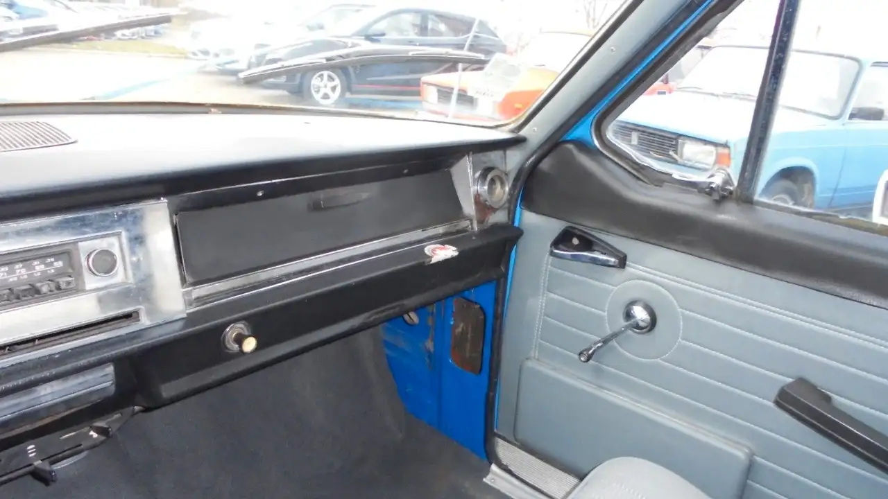 Wolga Gaz 24 Karosse,Motor,Getr.Polster/Lack neu, foto 10