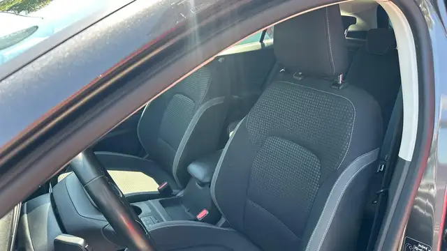 Ford Focus view 6