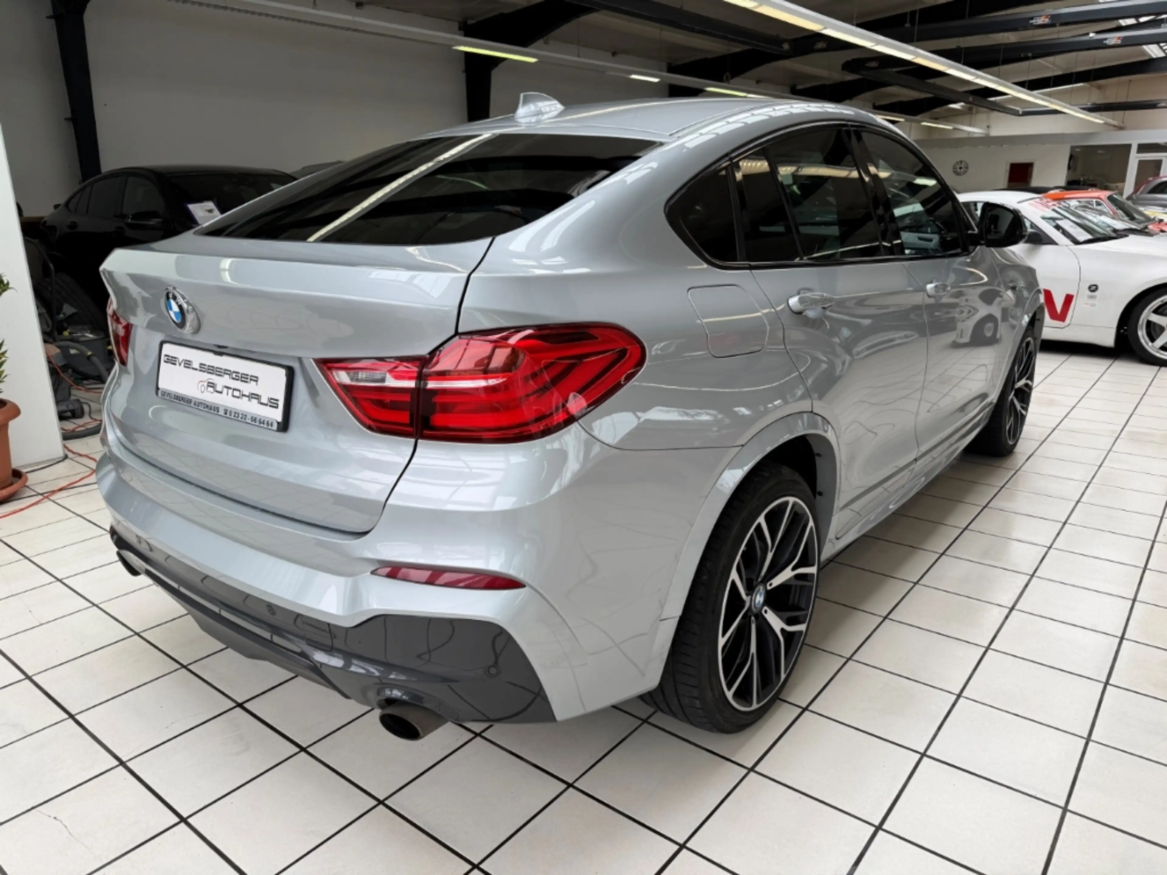 BMW X4 2.Hand Scheckheft Panodach HarmanKardon — photo 7