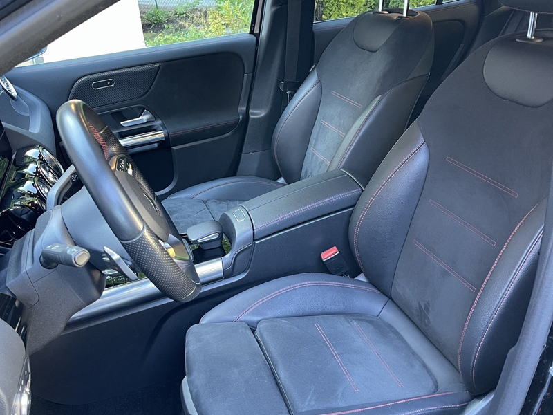 Mercedes-Benz GLA 250 AMG Line Pano S-Dach SpoSi BLIS — photo 7