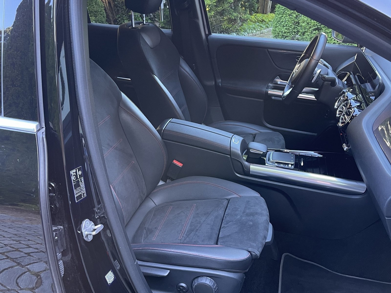 Mercedes-Benz GLA 250 AMG Line Pano S-Dach SpoSi BLIS — photo 8
