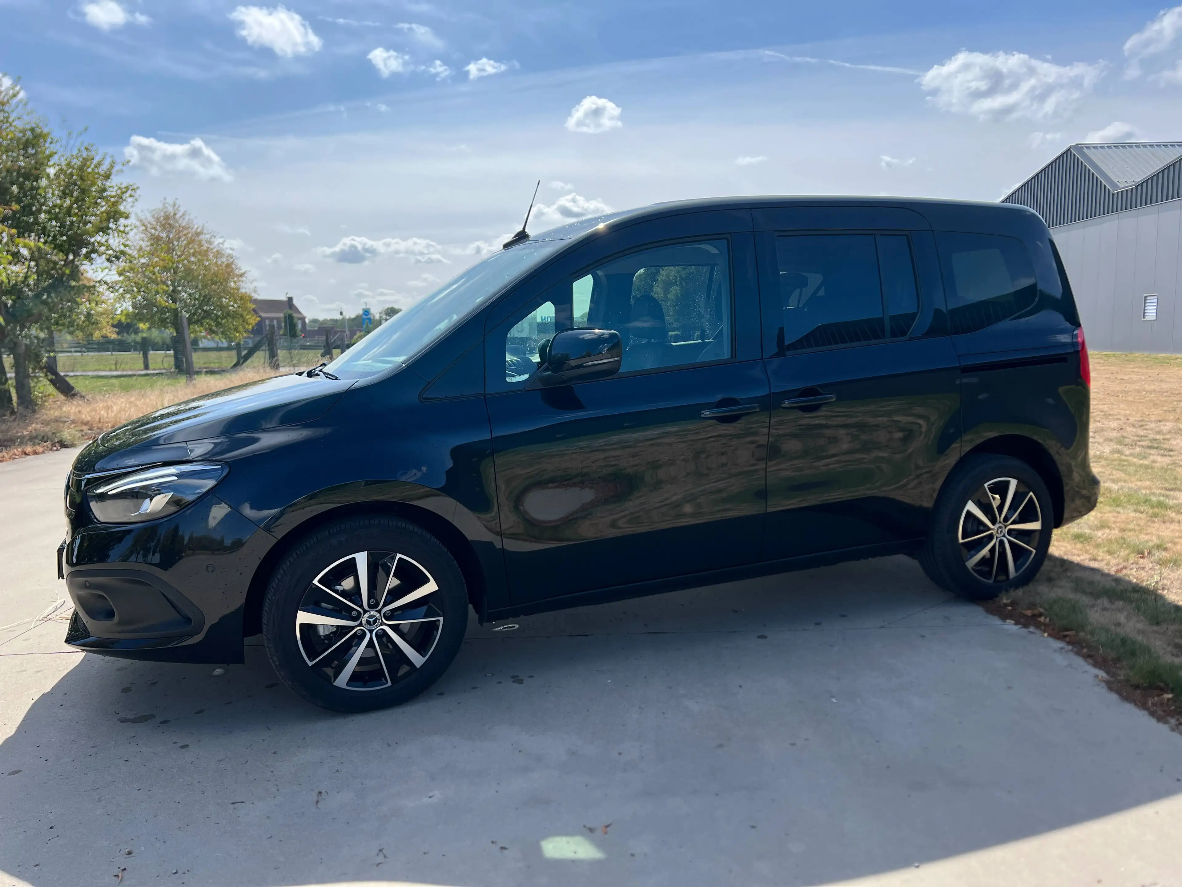 Mercedes-Benz EQT EQT 45 kWh 200 L1 Premium Plus — photo 2