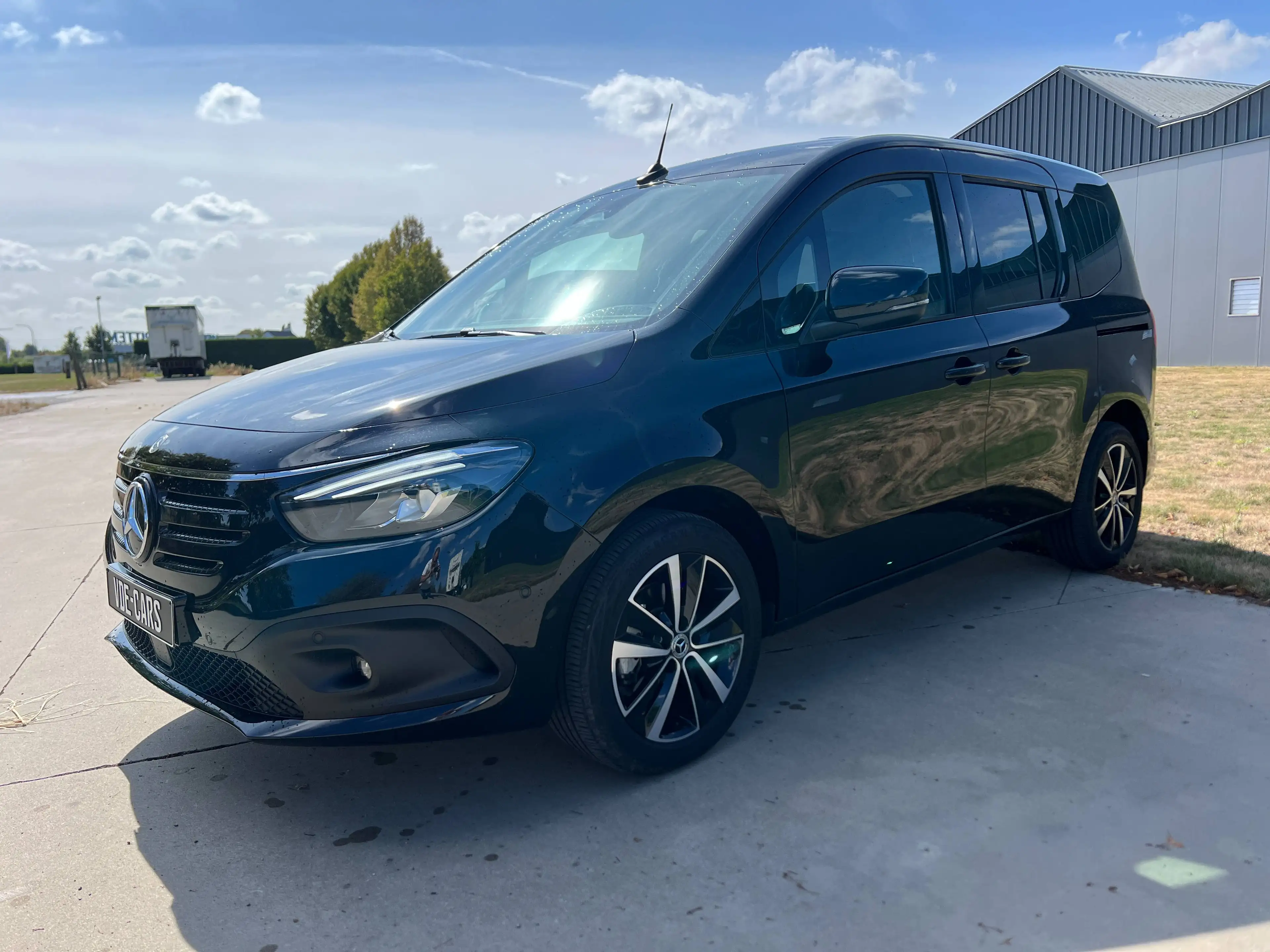 Mercedes-Benz EQT EQT 45 kWh 200 L1 Premium Plus