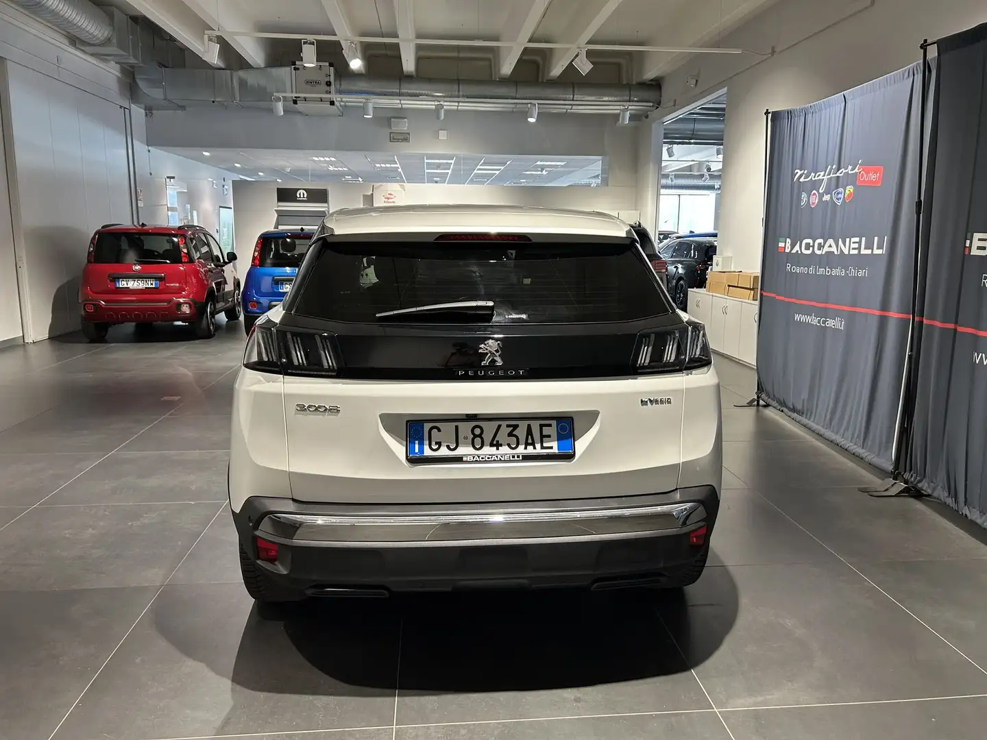 Peugeot 3008 Hybrid 225 e-EAT8 Allure Pack Bianco - 2