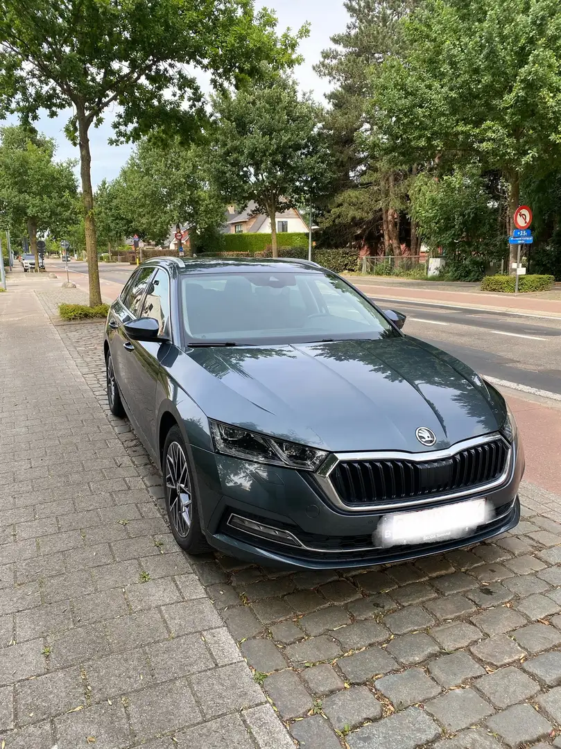 Skoda Octavia Combi 2.0 TDI DSG Clever - 1