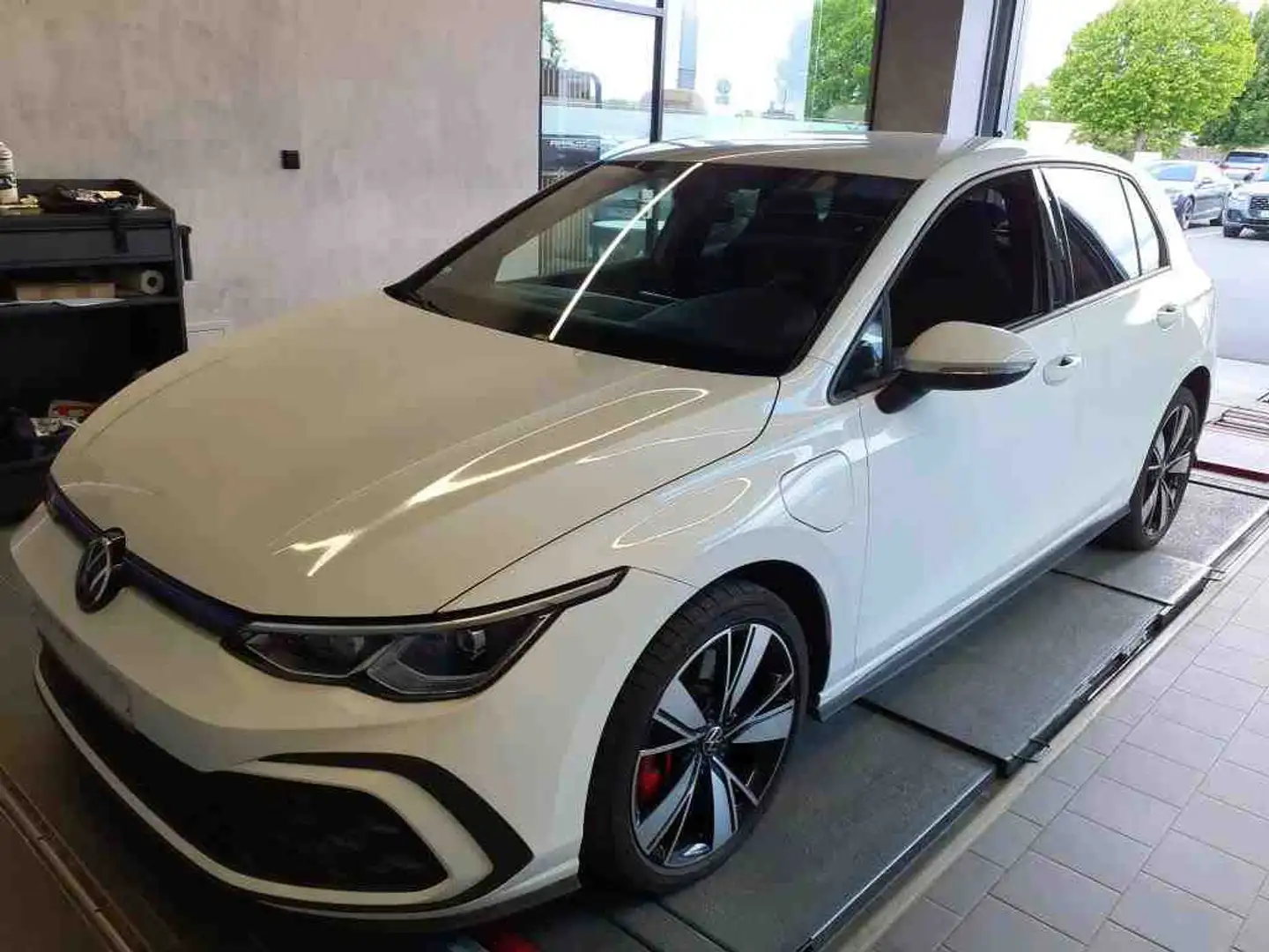 Volkswagen Golf GTE VIII 1.4 e-Hybrid DSG GTE*LED*AHK*NAVI*KLIM Weiß - 2