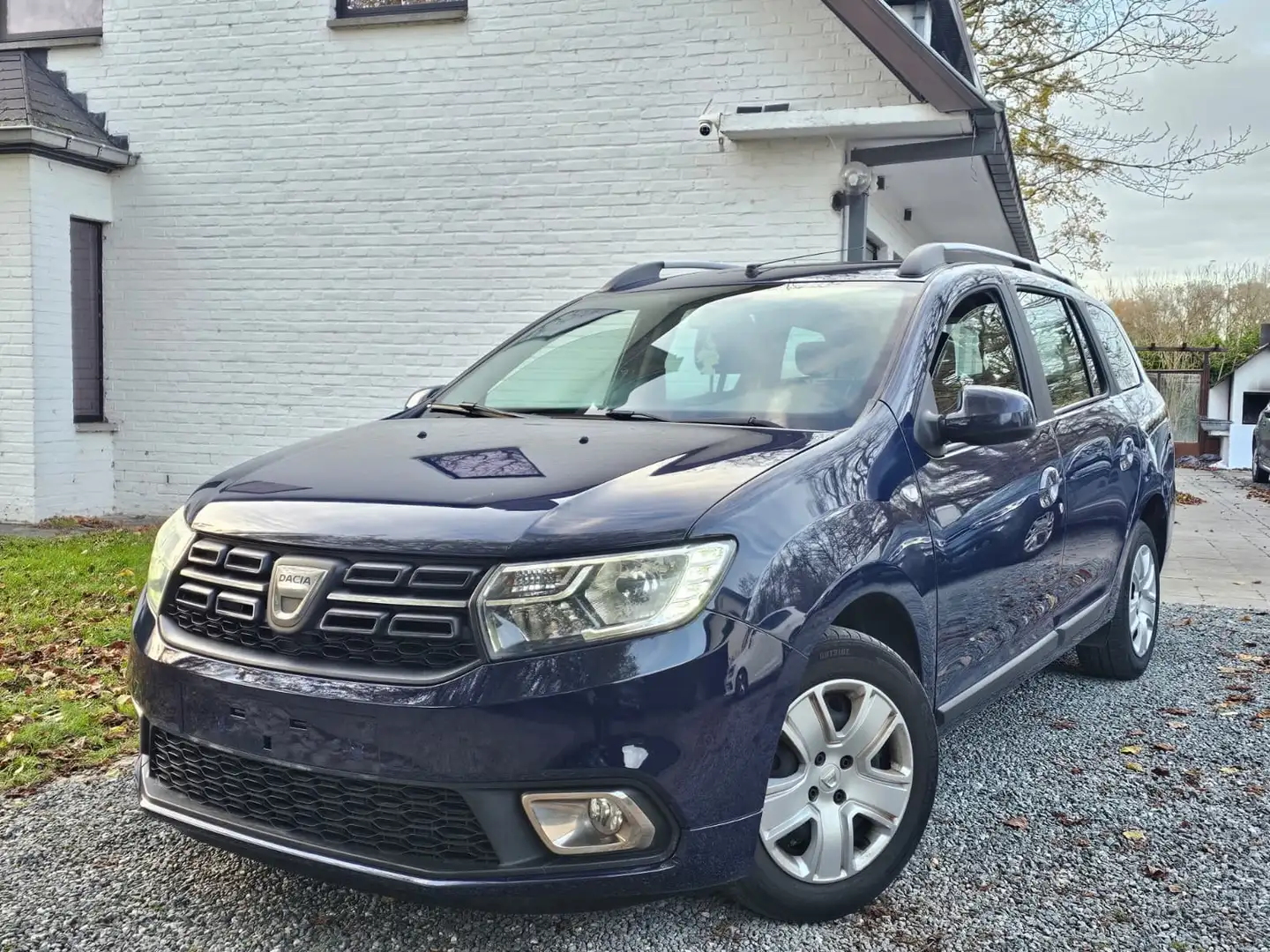 Dacia Logan 1.0i  * 1 MAIN * FACE LIFT* AIRCO+BT+...* CAR PASS Bleu - 1