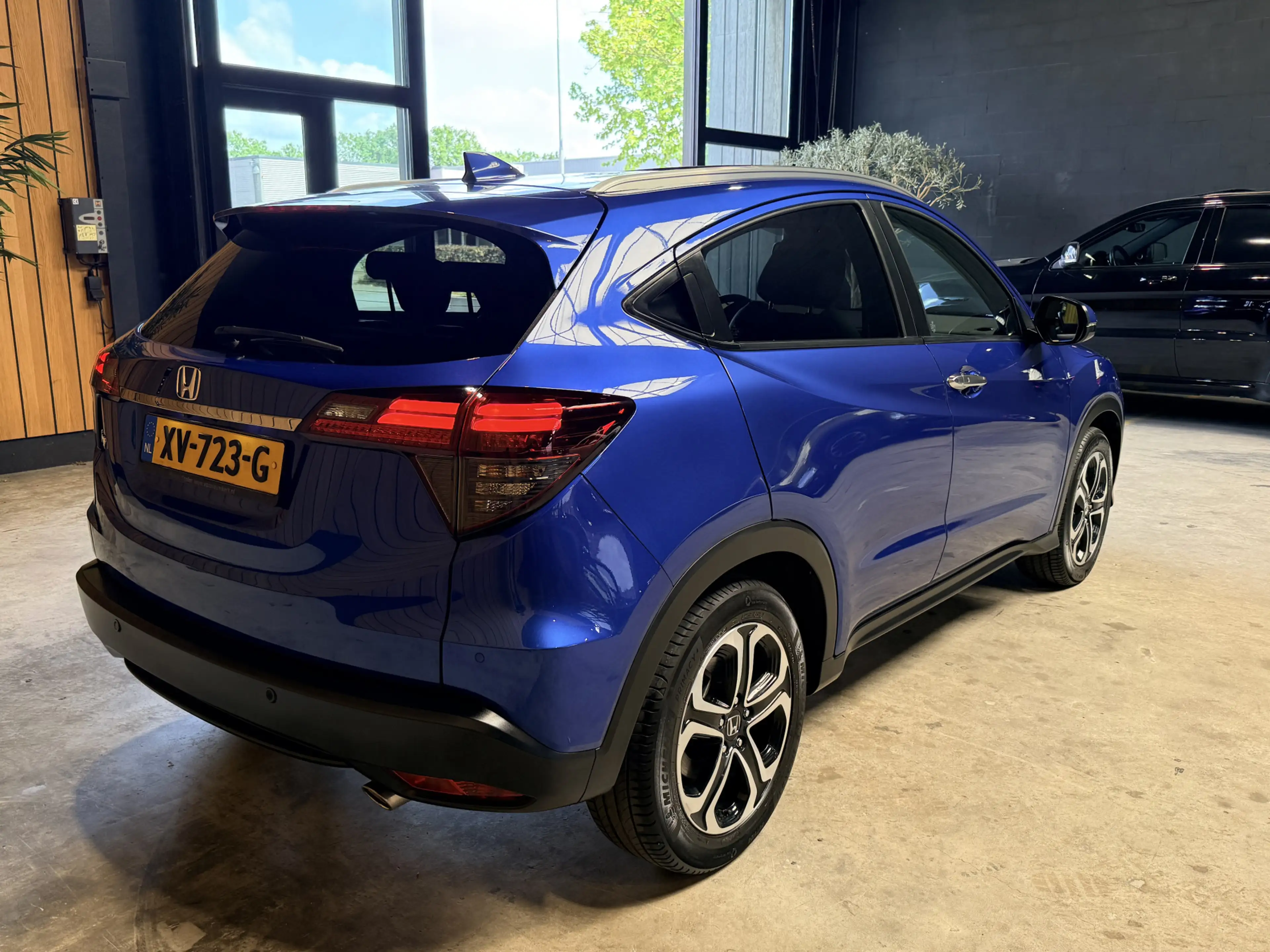 Honda HR-V 1.5 i-VTEC Executive Automaat. Pano. Camera. Nav. — photo 9