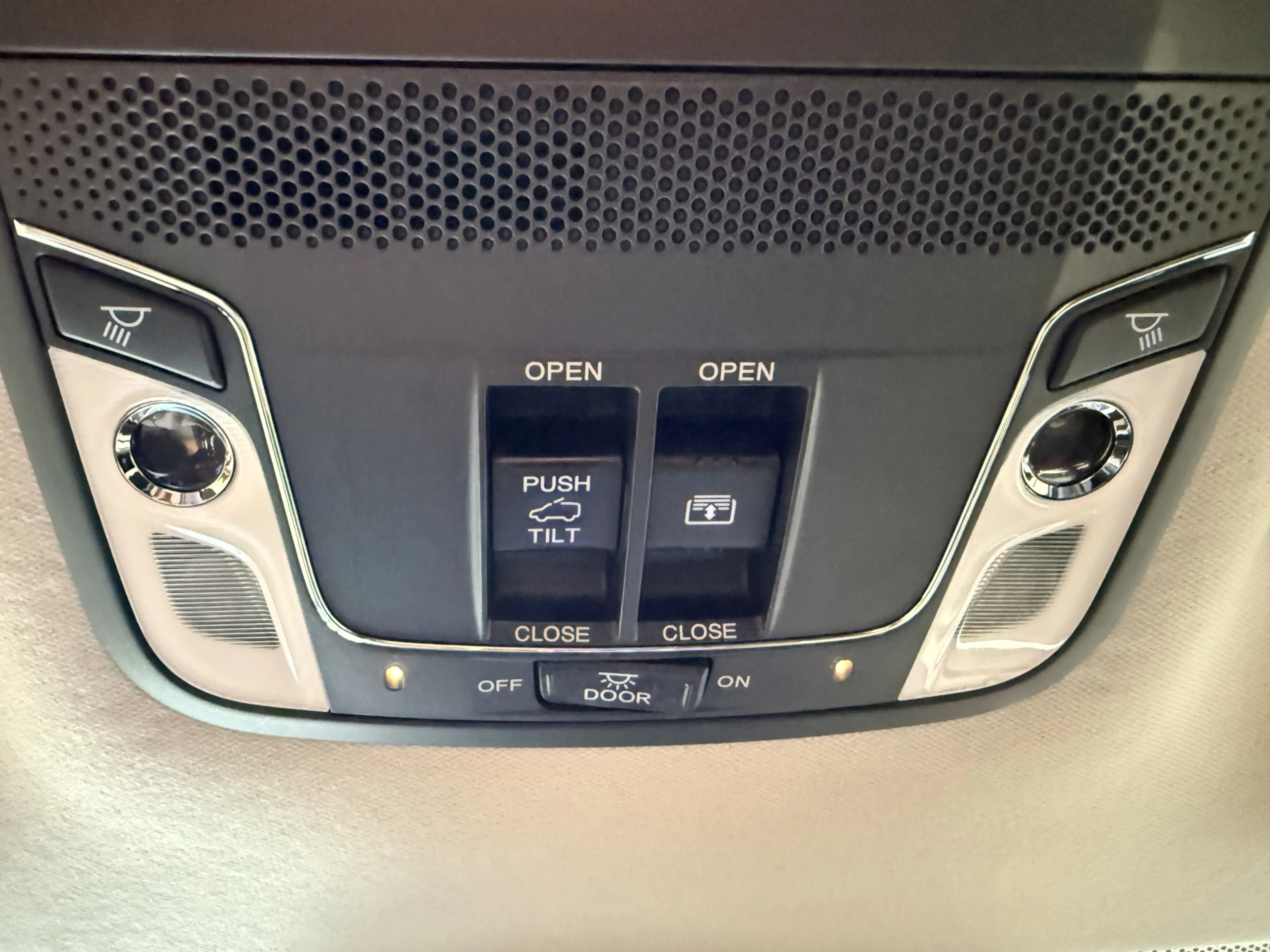 Honda HR-V 1.5 i-VTEC Executive Automaat. Pano. Camera. Nav. — photo 42