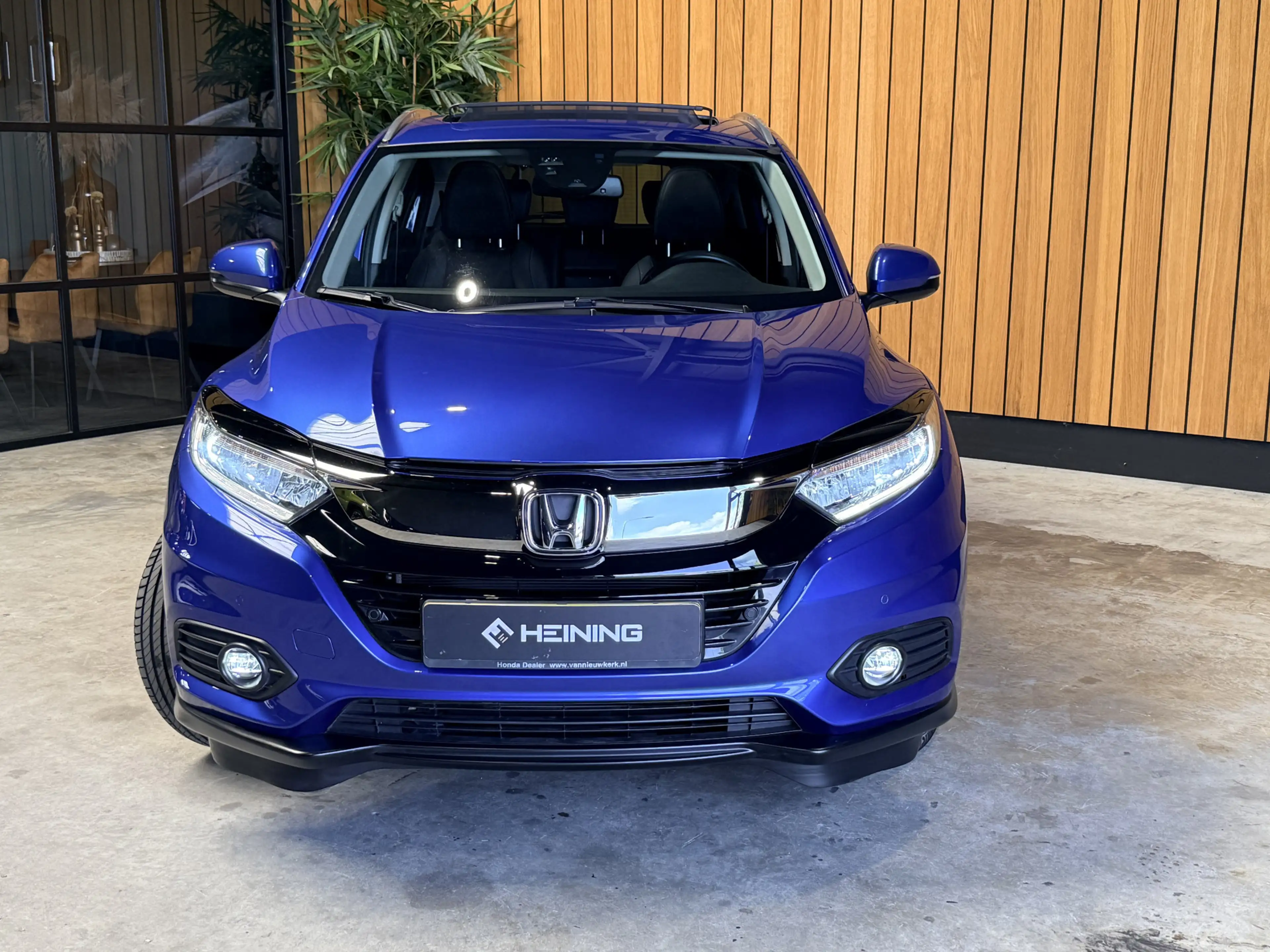 Honda HR-V 1.5 i-VTEC Executive Automaat. Pano. Camera. Nav. — photo 47