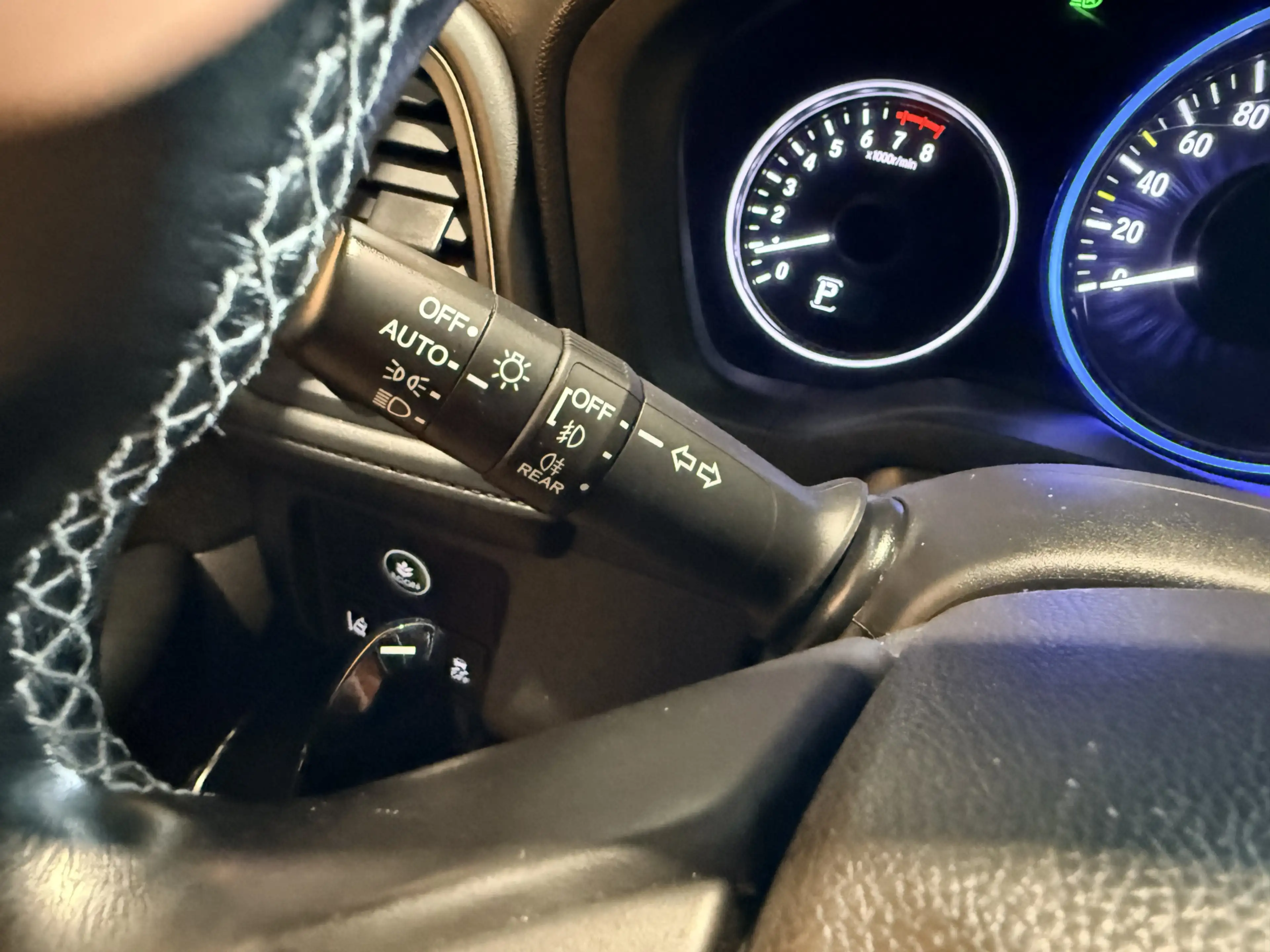 Honda HR-V 1.5 i-VTEC Executive Automaat. Pano. Camera. Nav. — photo 33
