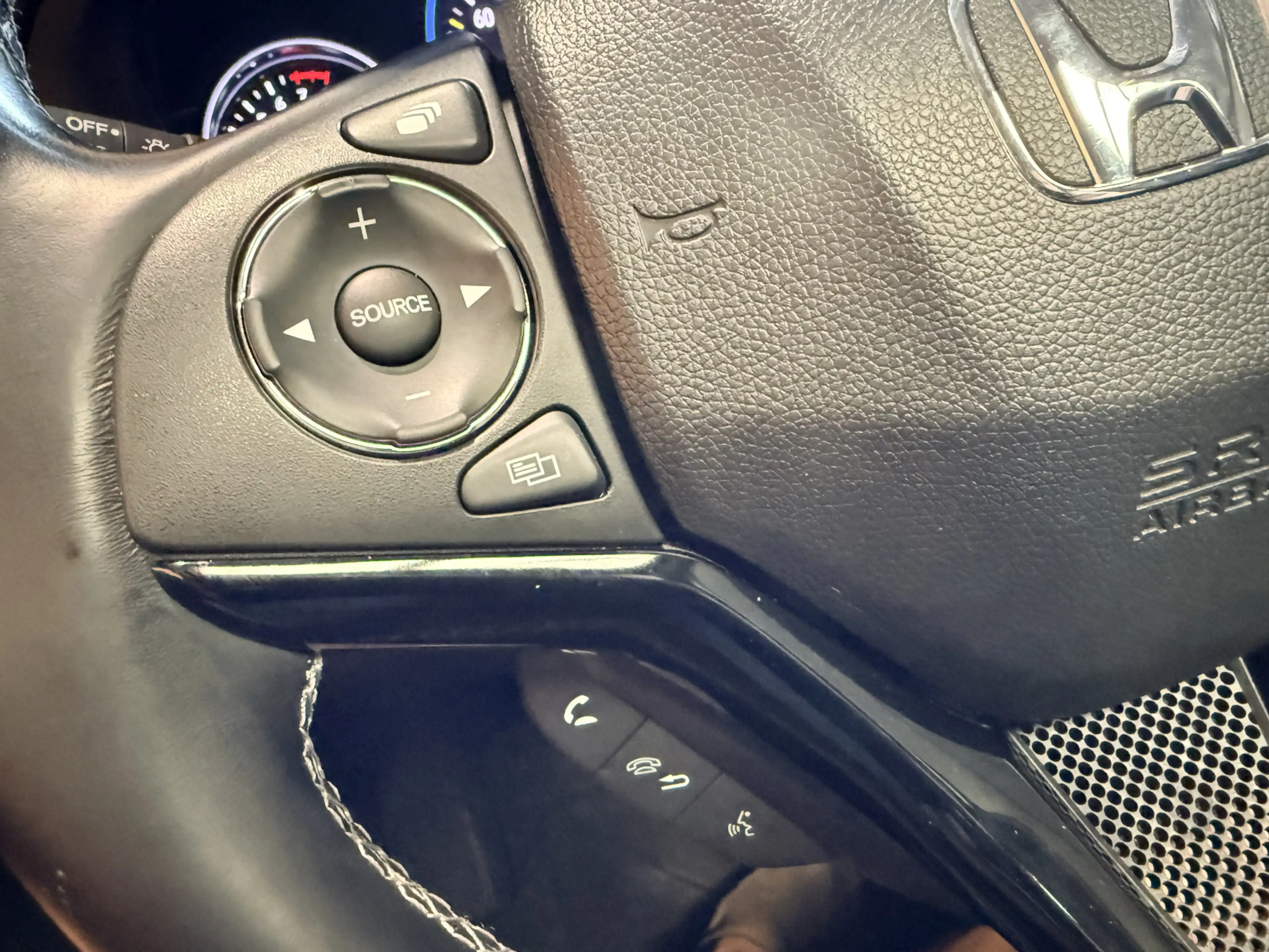 Honda HR-V 1.5 i-VTEC Executive Automaat. Pano. Camera. Nav. — photo 31