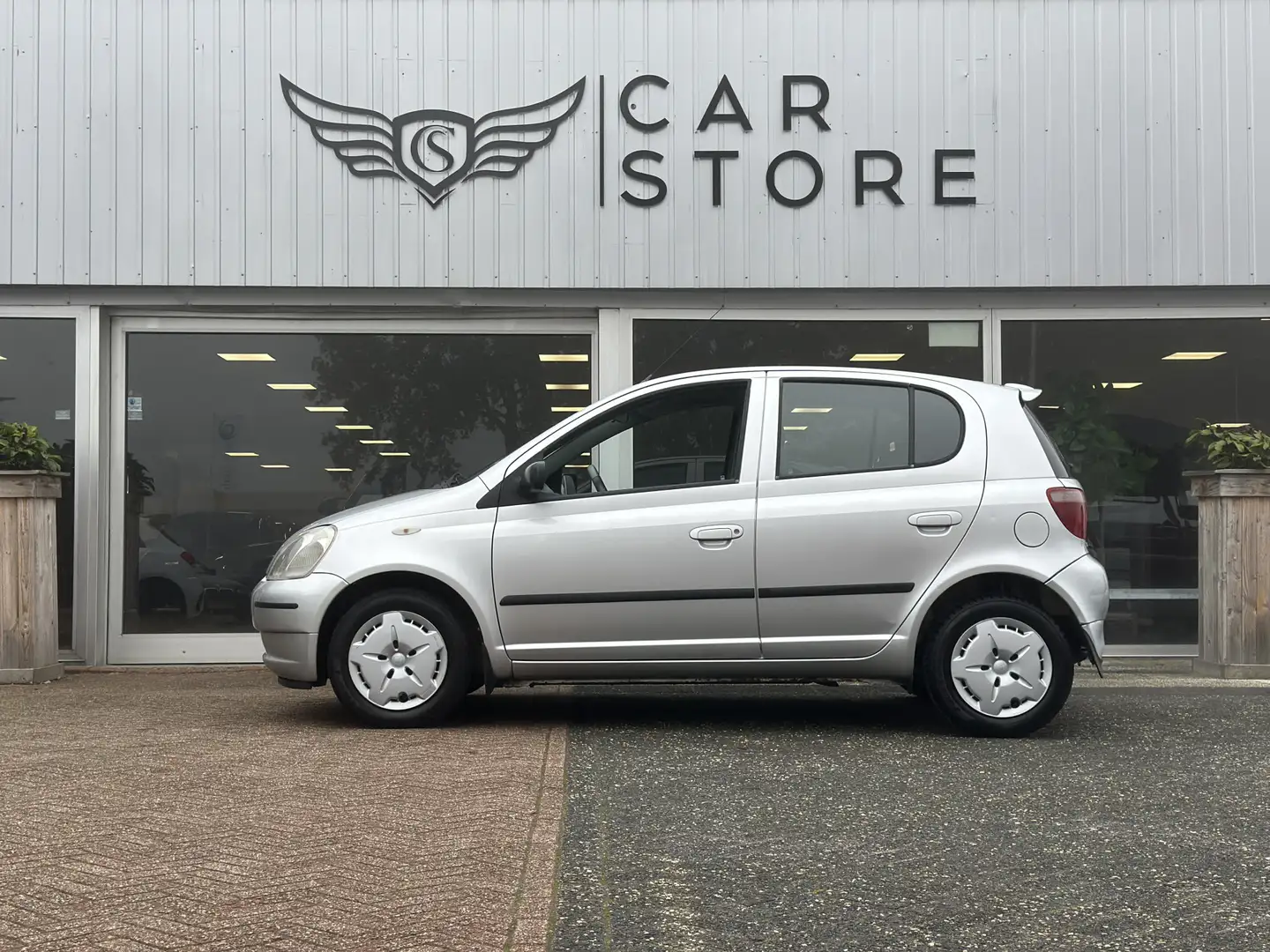 Toyota Yaris 1.3-16V VVT-i Luna |TREKHAAK|NETTE AUTO|ZUINIG Grijs - 2