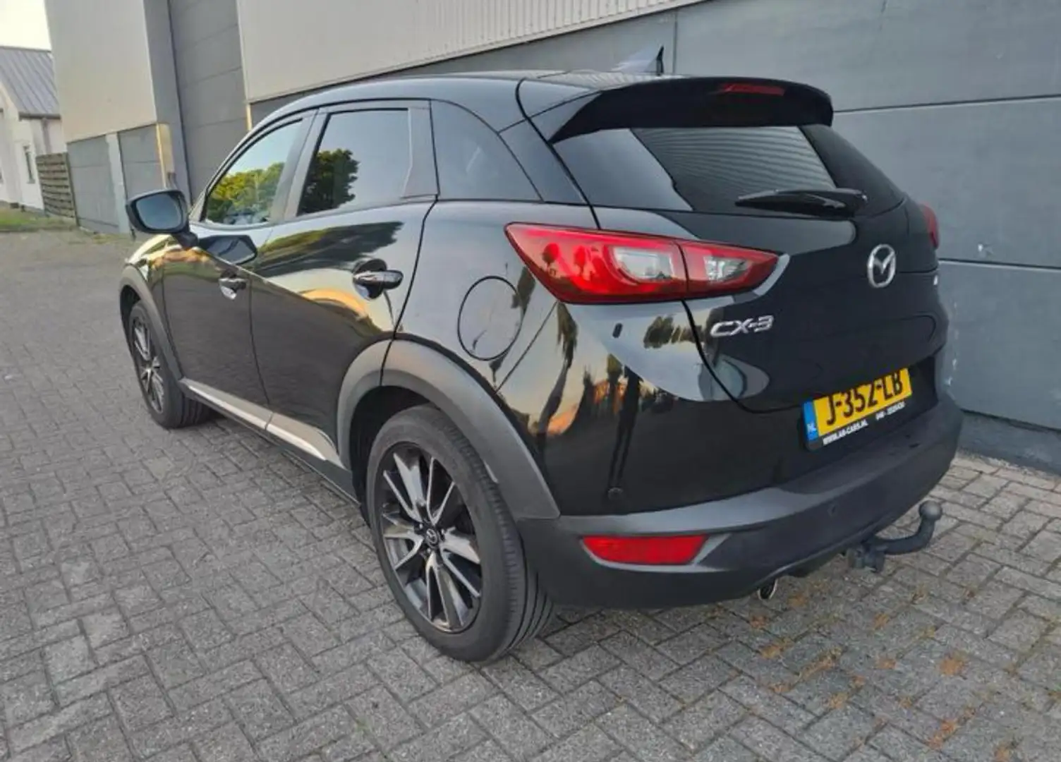 Mazda CX-3 2.0  SkyActiv-G 120 TS+ Zwart - 1