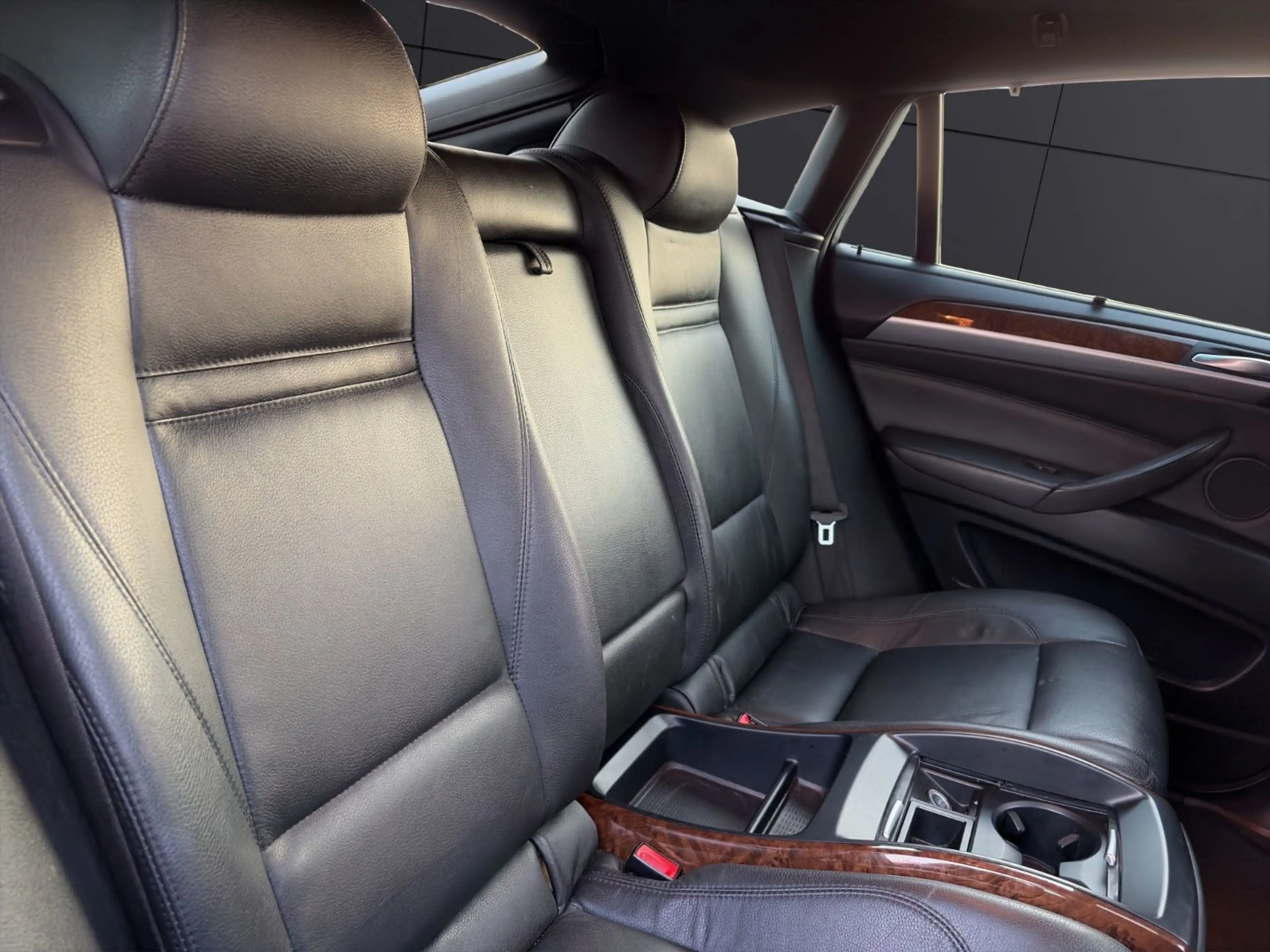 BMW X6 xDrive 35 d — photo 13