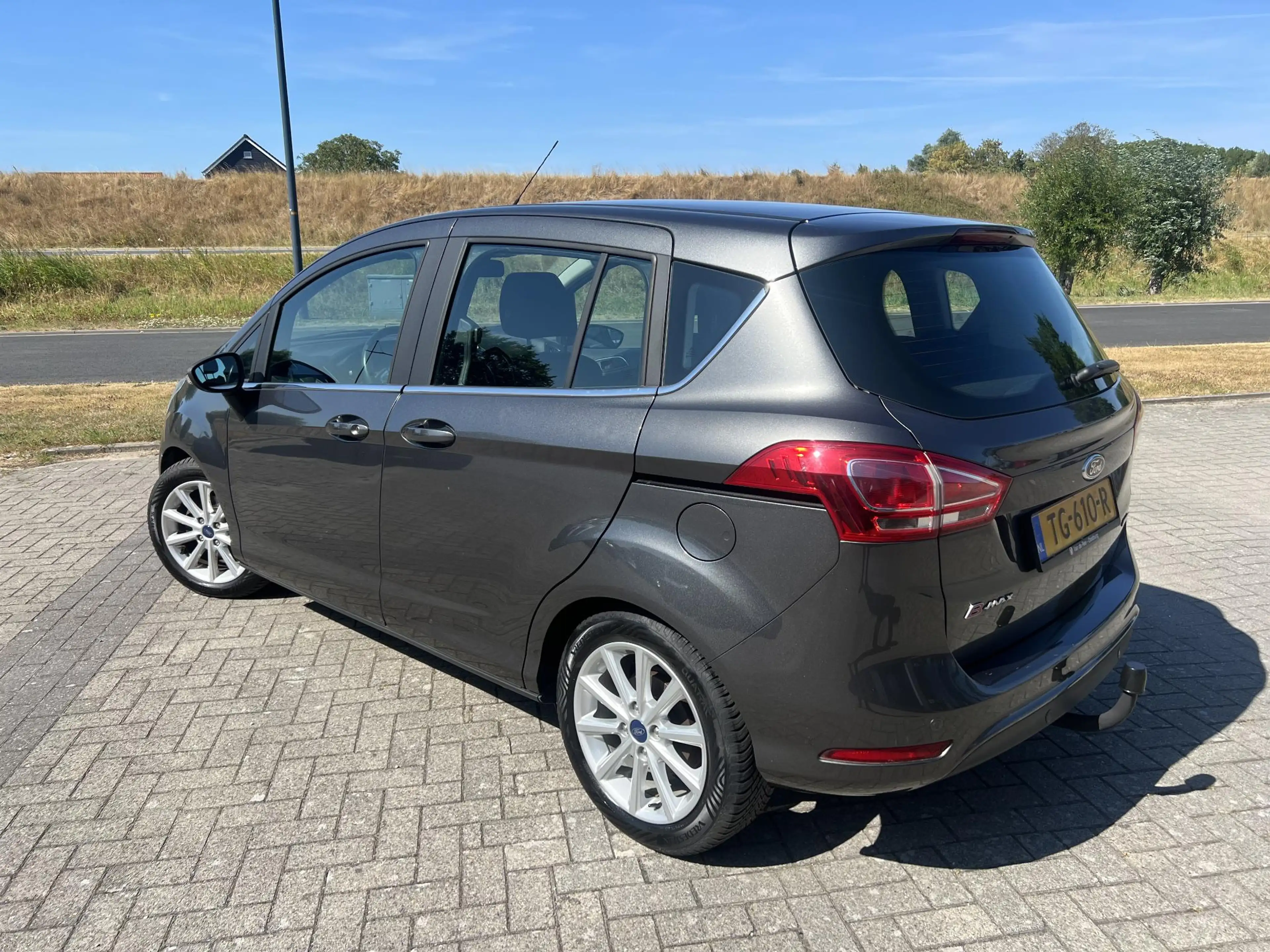 Ford B-Max 1.0 EcoBoost Titanium — photo 6