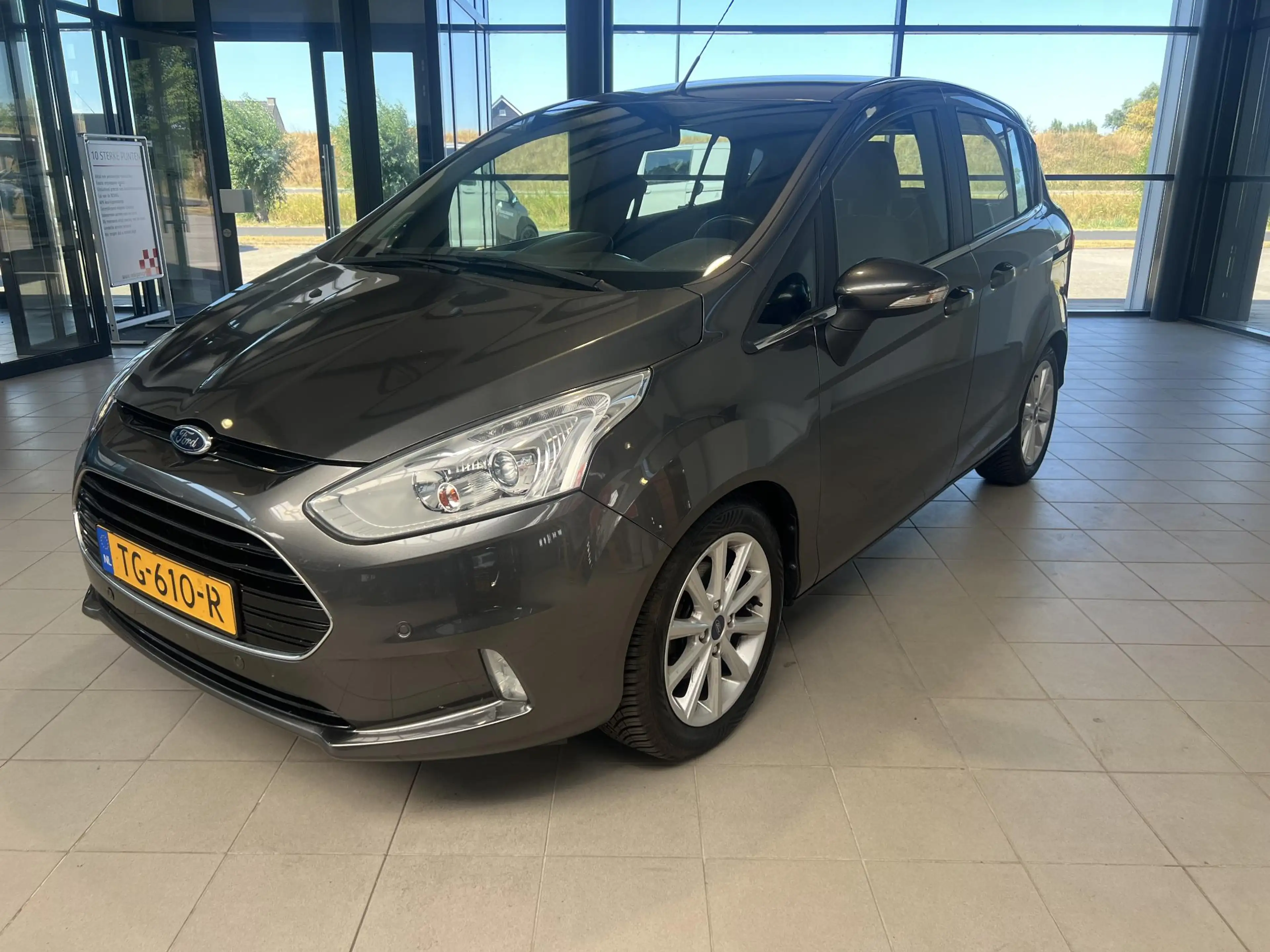 Ford B-Max 1.0 EcoBoost Titanium — photo 8