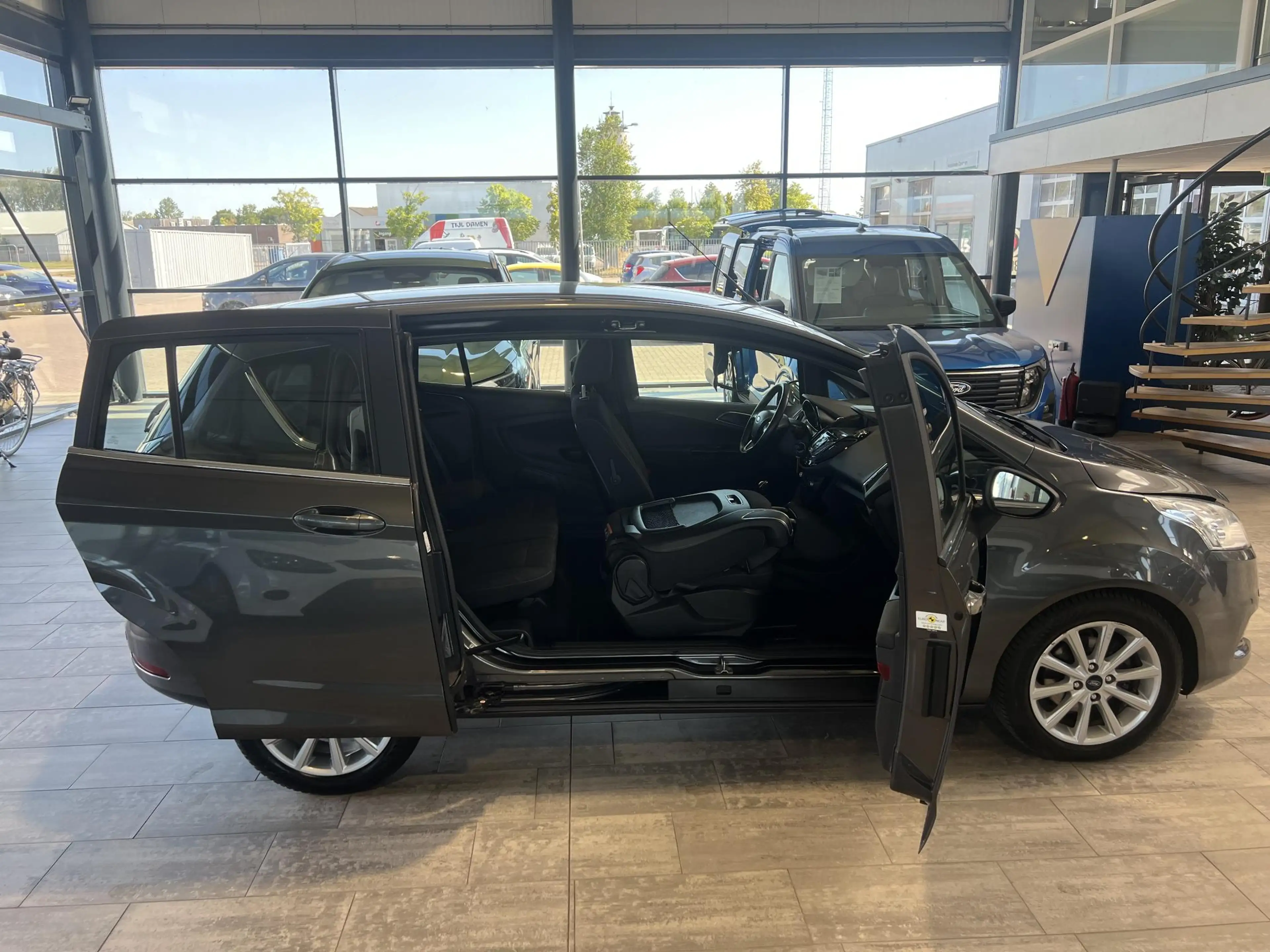 Ford B-Max 1.0 EcoBoost Titanium — photo 14