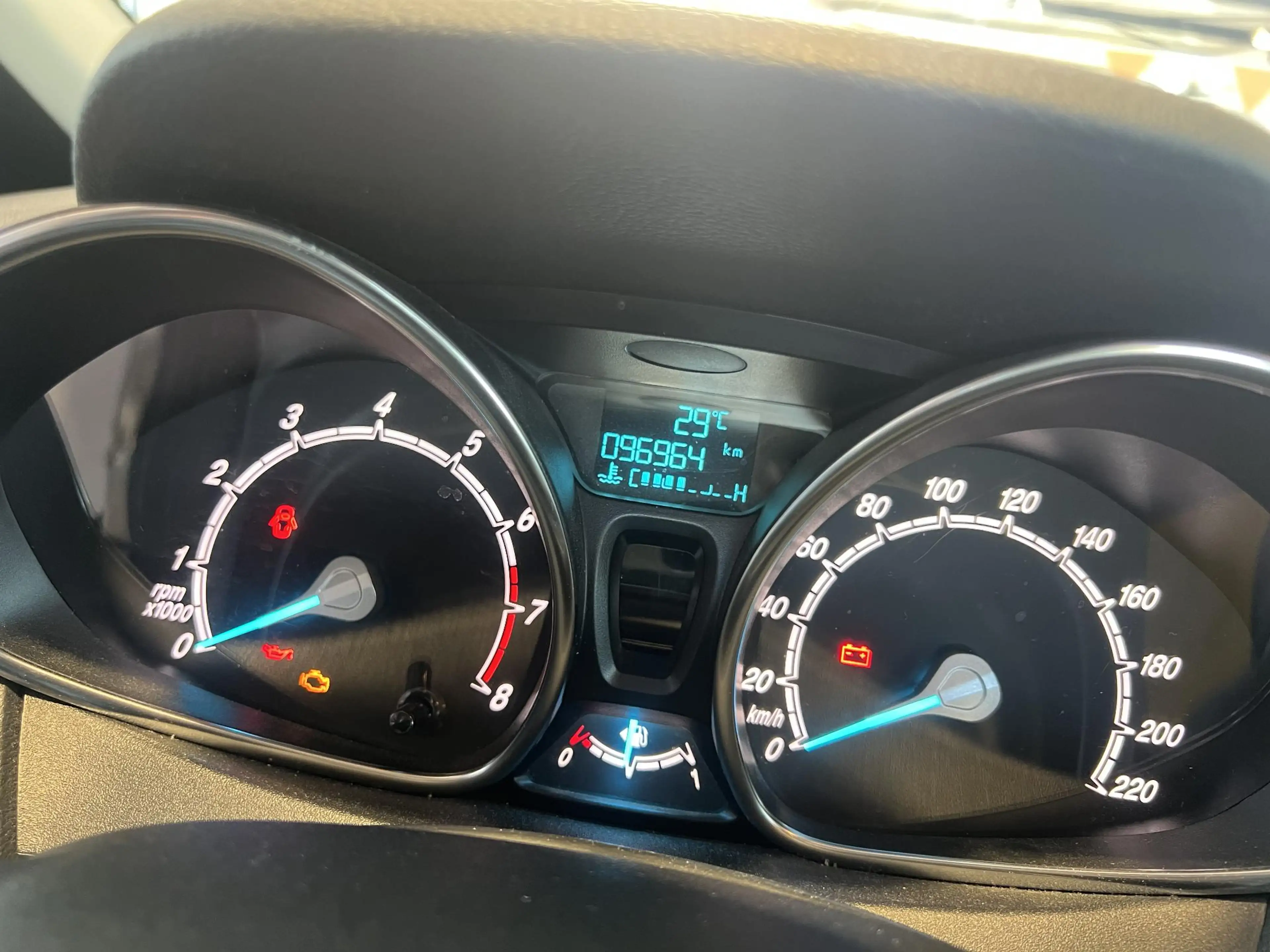 Ford B-Max 1.0 EcoBoost Titanium — photo 10