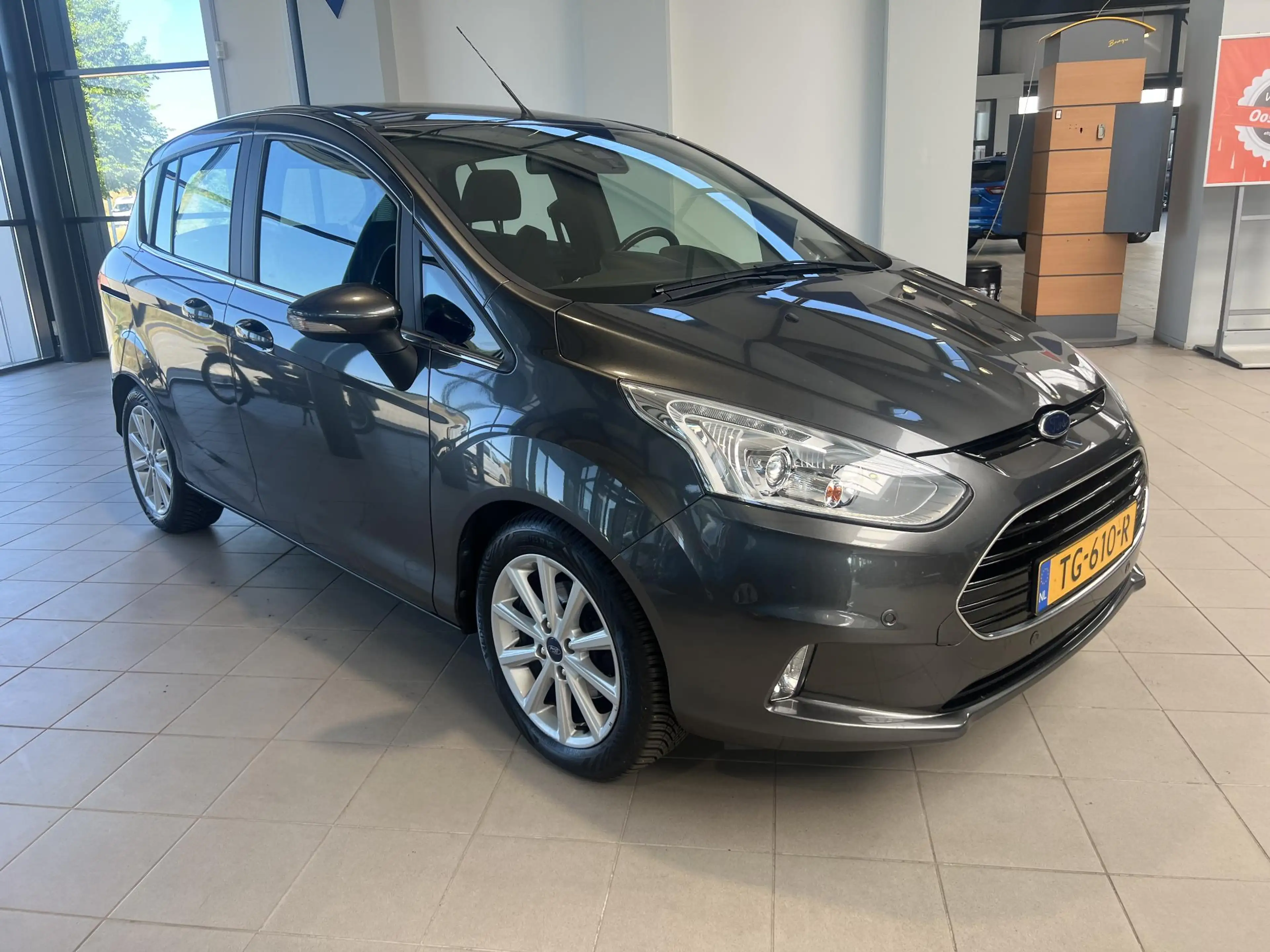 Ford B-Max 1.0 EcoBoost Titanium — photo 9