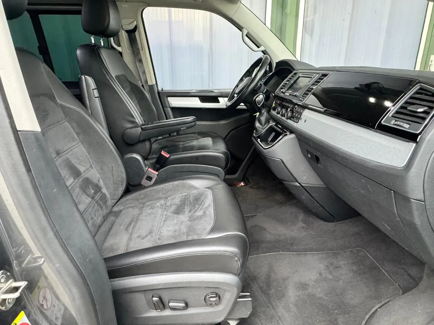 Volkswagen T6 Multivan High 4Mot +BENZIN+ +VOLL +Scheckheft Gris - 2