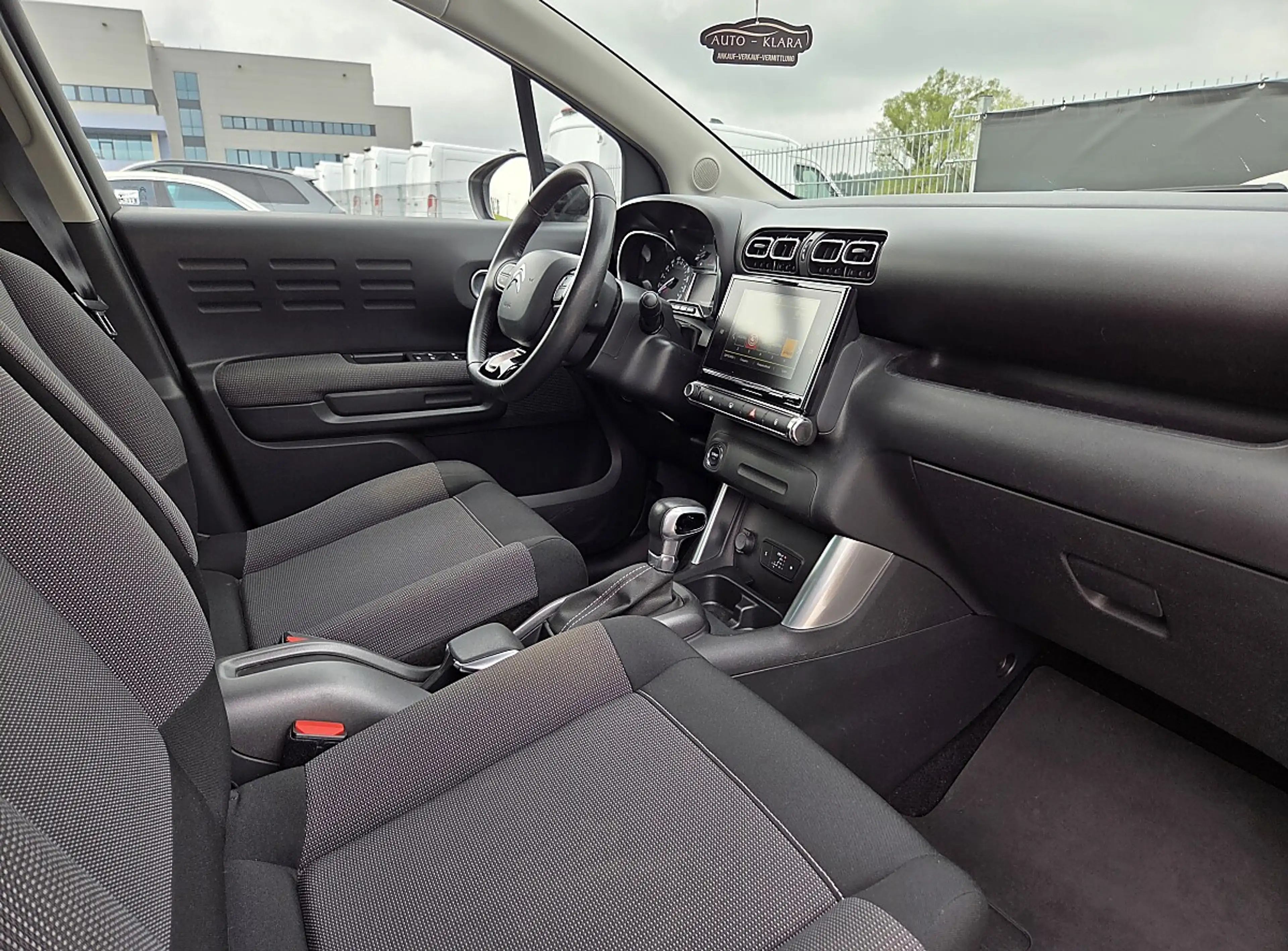 Citroen C3 Aircross 1.2 PureTech 110 Shine *erst 26.000km* Automati... — photo 14