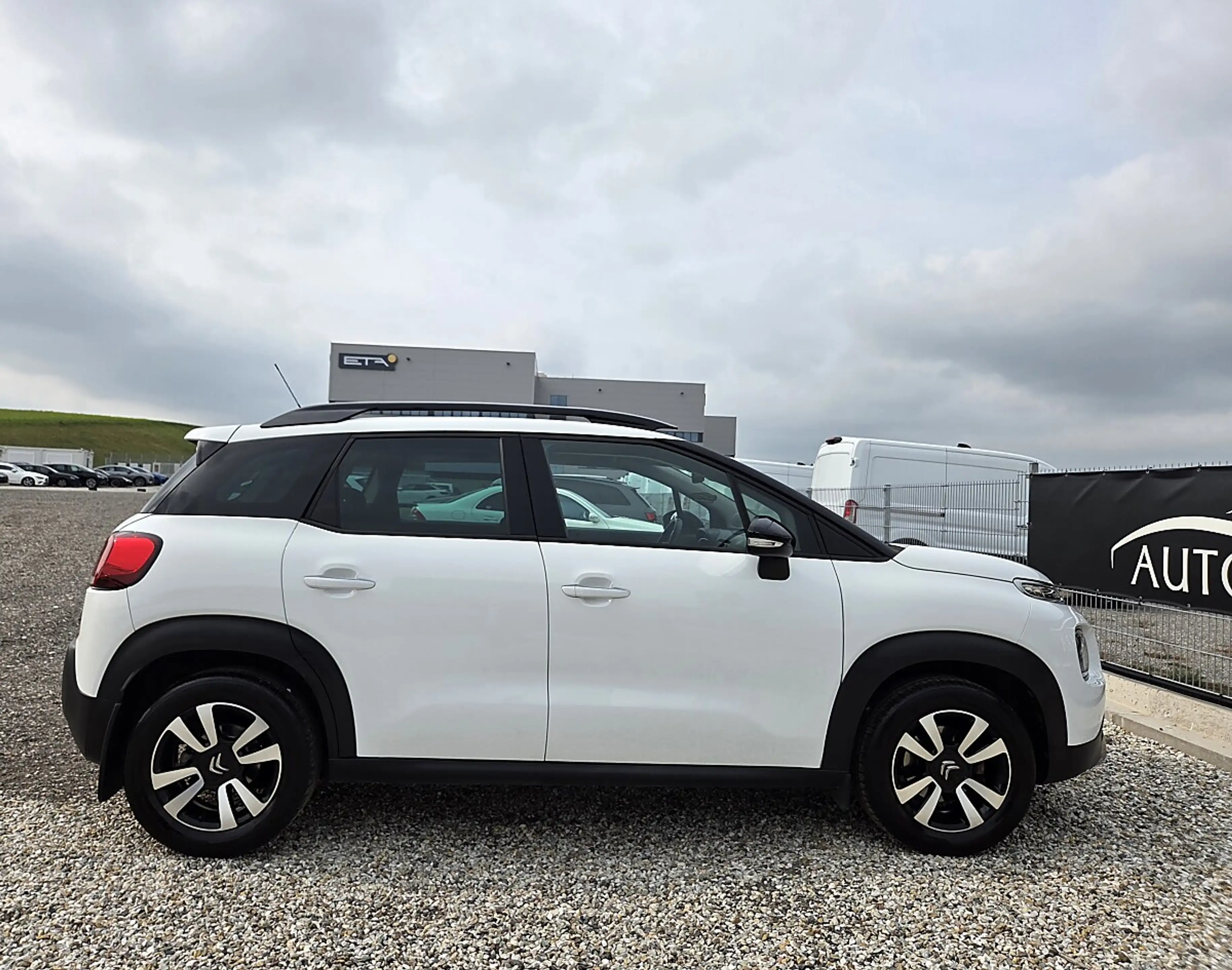 Citroen C3 Aircross 1.2 PureTech 110 Shine *erst 26.000km* Automati... — photo 10