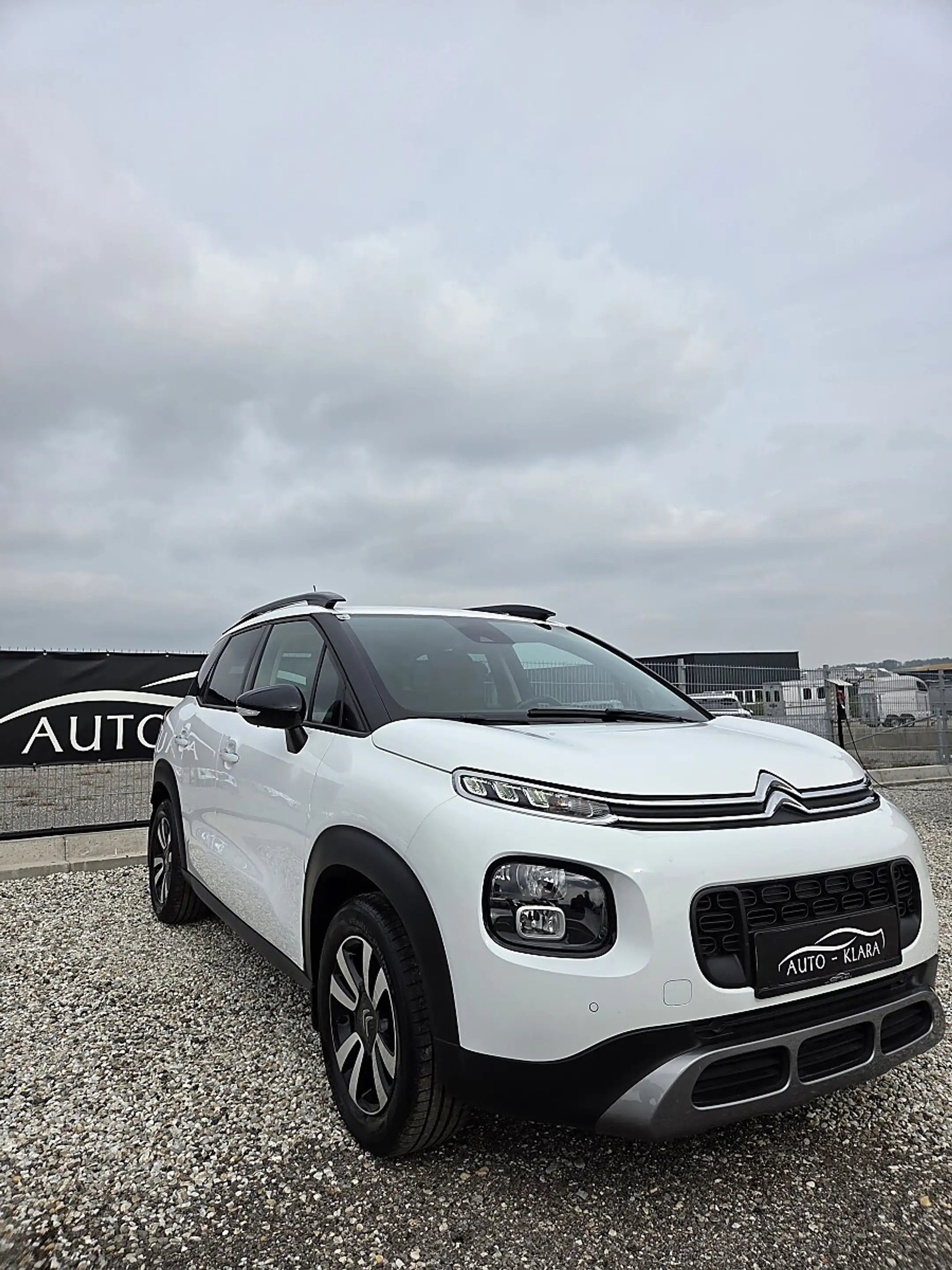 Citroen C3 Aircross 1.2 PureTech 110 Shine *erst 26.000km* Automati... — photo 4