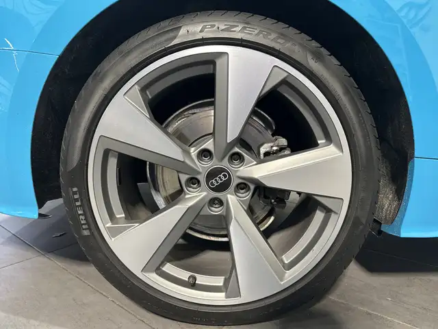 Audi A5 view 3