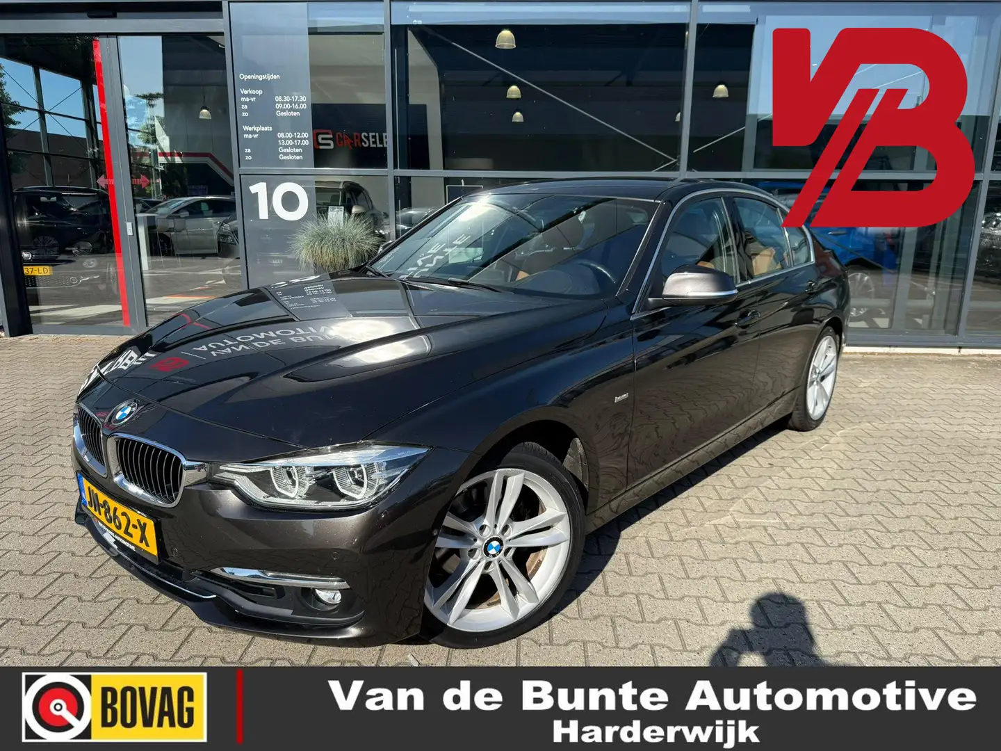 BMW 318 3-serie 318i Centennial High Executive *Trekhaak* Bruin - 1