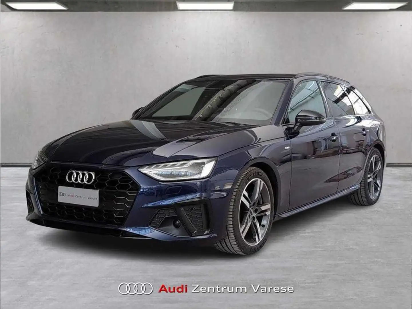 Audi A4 Avant 30 2.0 tdi mhev S Line edition 136cv Blau - 1