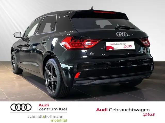 Audi A1 view 4