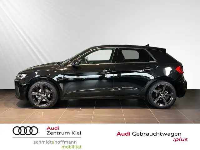 Audi A1 view 3