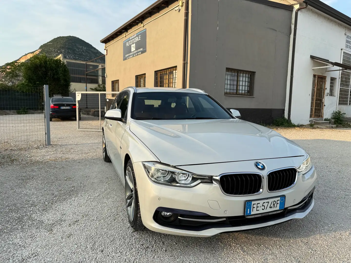 BMW 320 320d Touring Sport 190cv  Navi+Led+Pelle Euro6b Bianco - 2