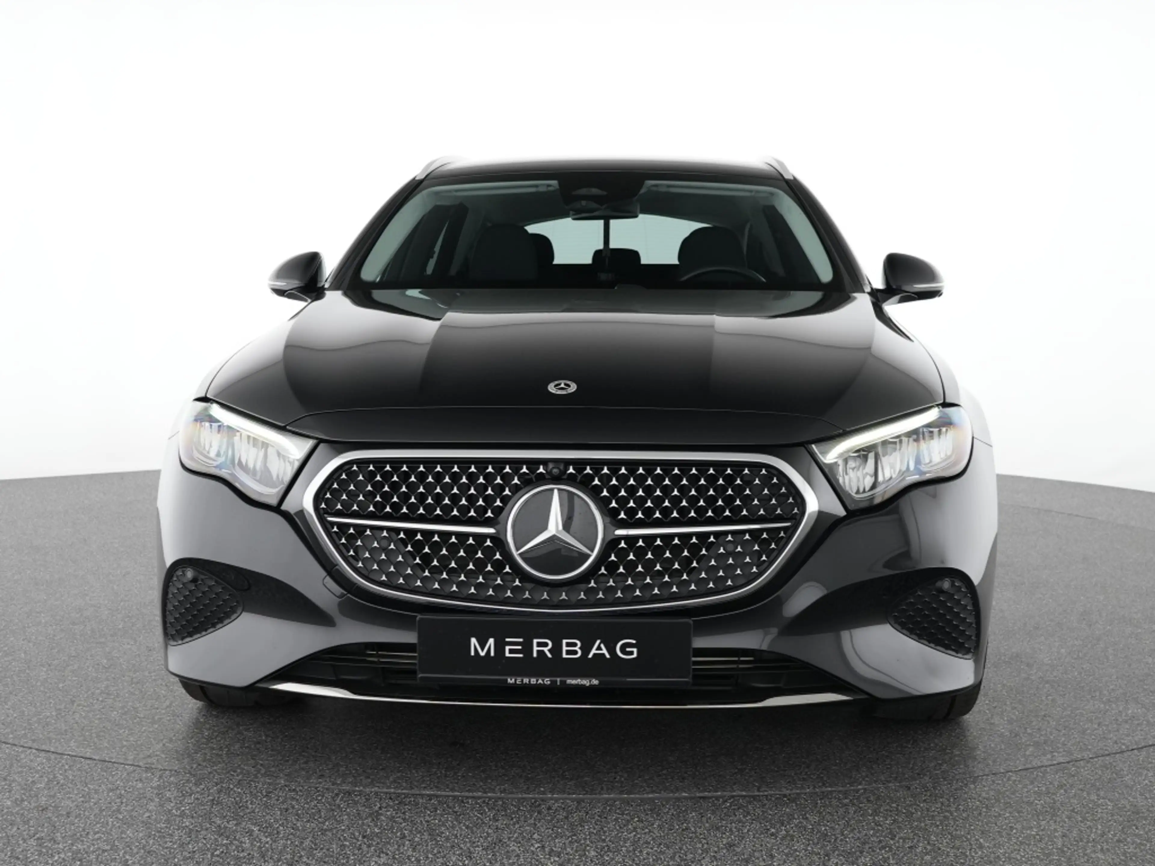 Mercedes-Benz E 300 e T Avantgarde Advanced 360° AHK Winter — photo 2