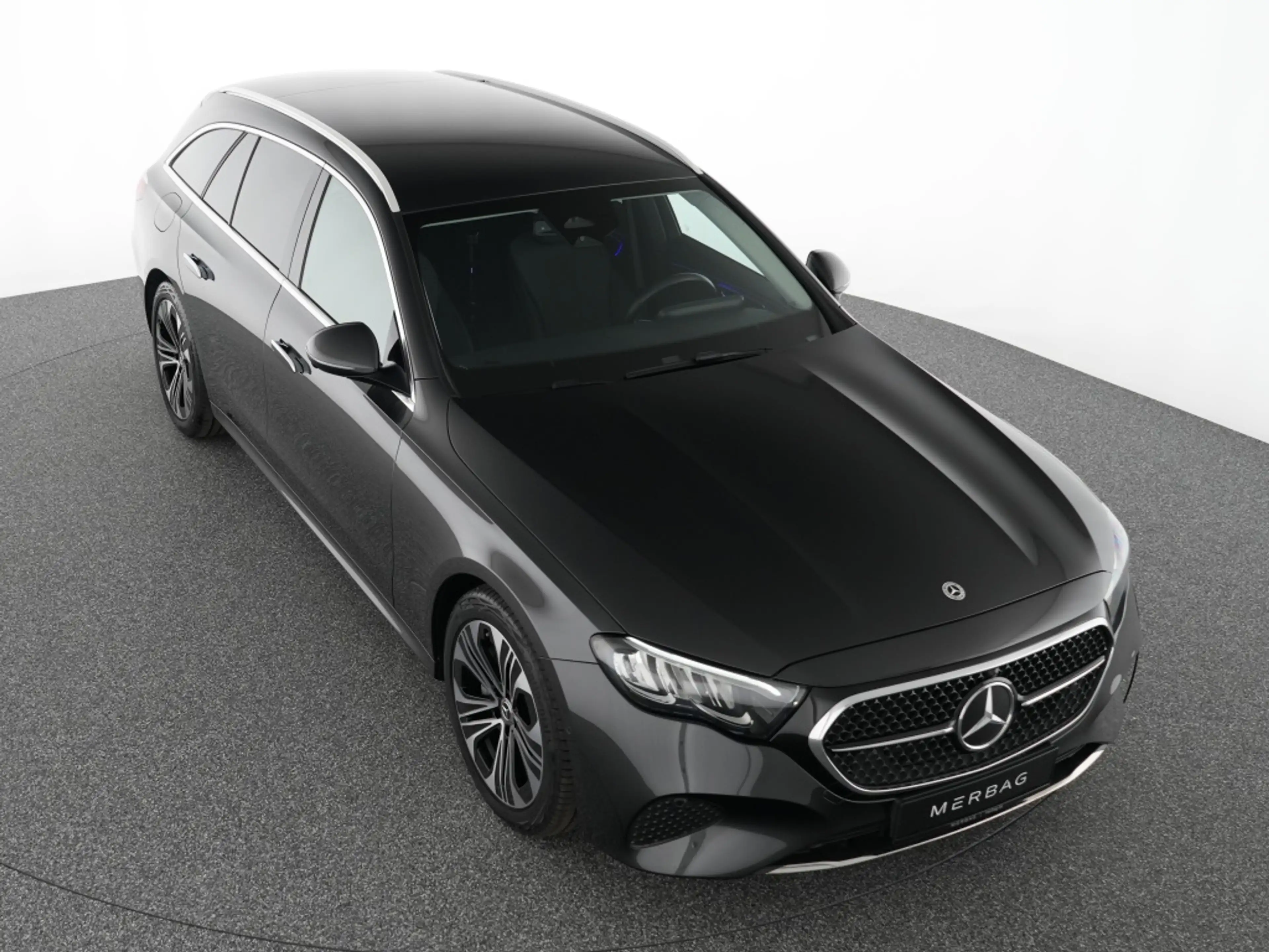 Mercedes-Benz E 300 e T Avantgarde Advanced 360° AHK Winter — photo 10