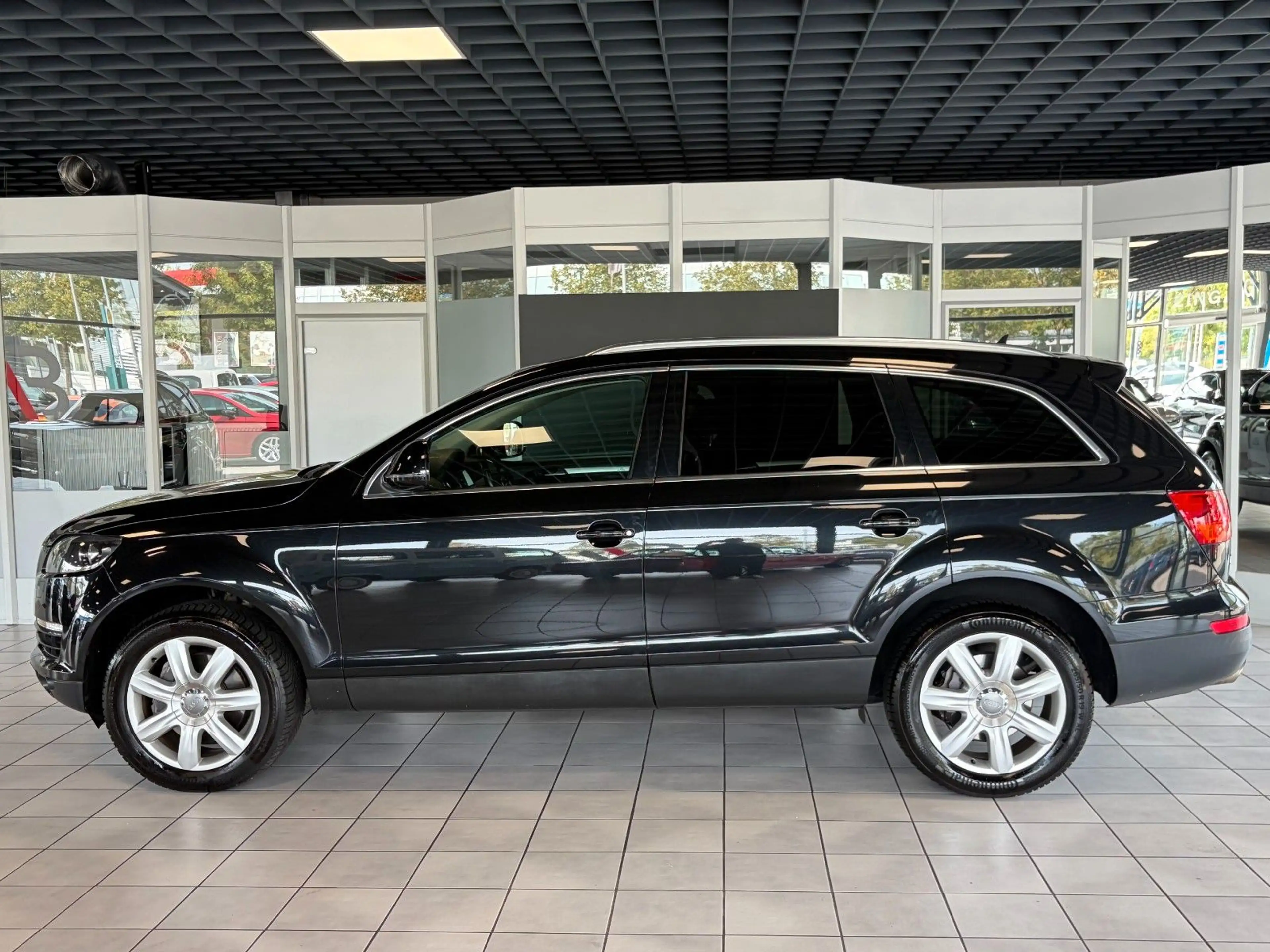Audi Q7 3.0 TDI quattro · 1 Hand · 7 Sitzer · AHK — photo 7