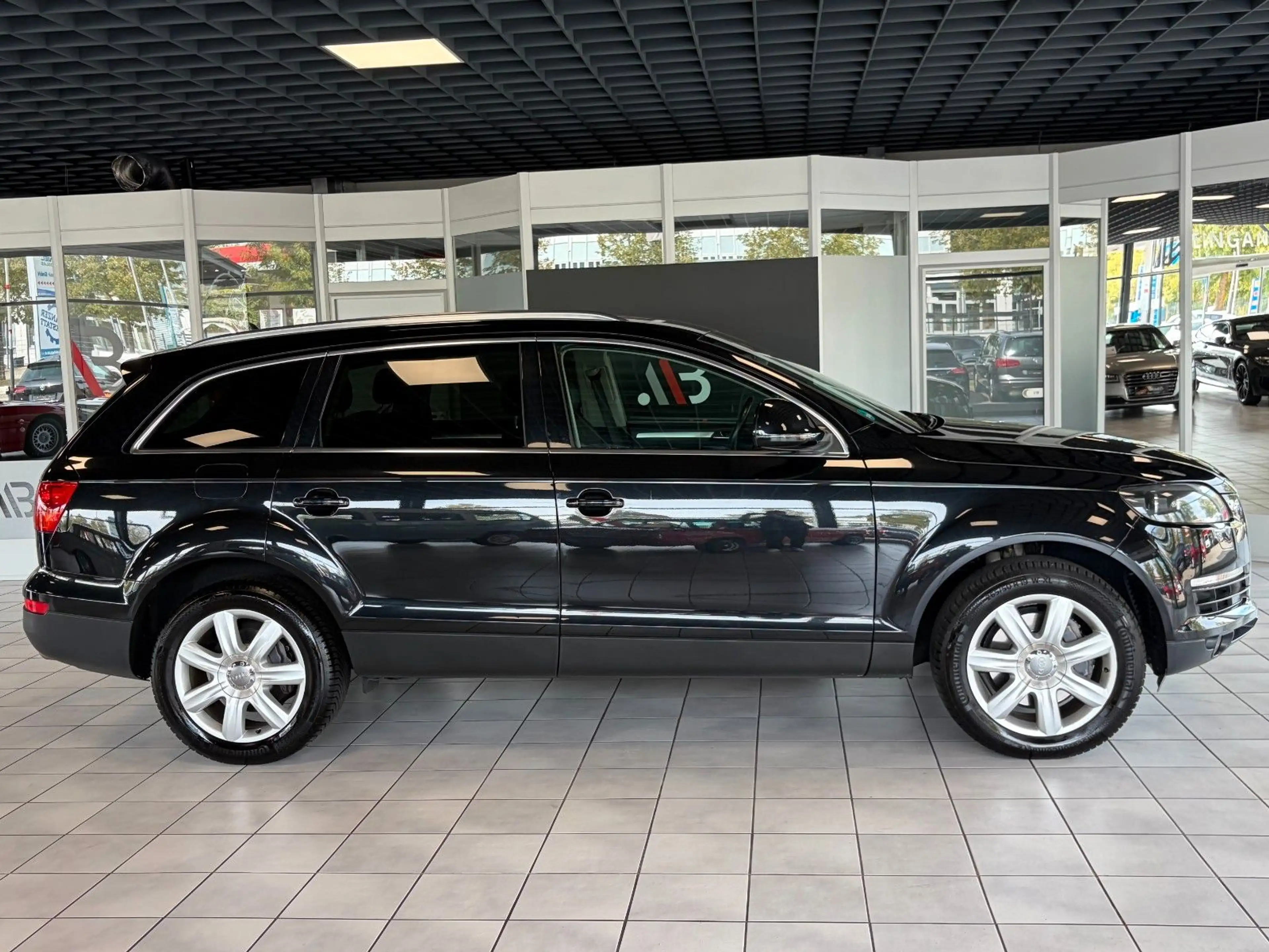Audi Q7 3.0 TDI quattro · 1 Hand · 7 Sitzer · AHK — photo 2