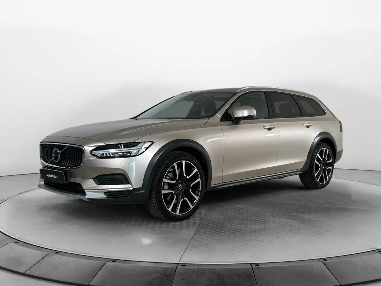 Volvo V90 Cross Country B4 AWD Plus Argento - 1