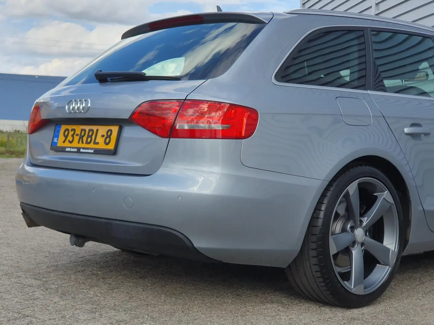 Audi A4 Avant 1.8 TFSI Pro Line S Clima/Cruise/Navi/Automa Grijs - 2