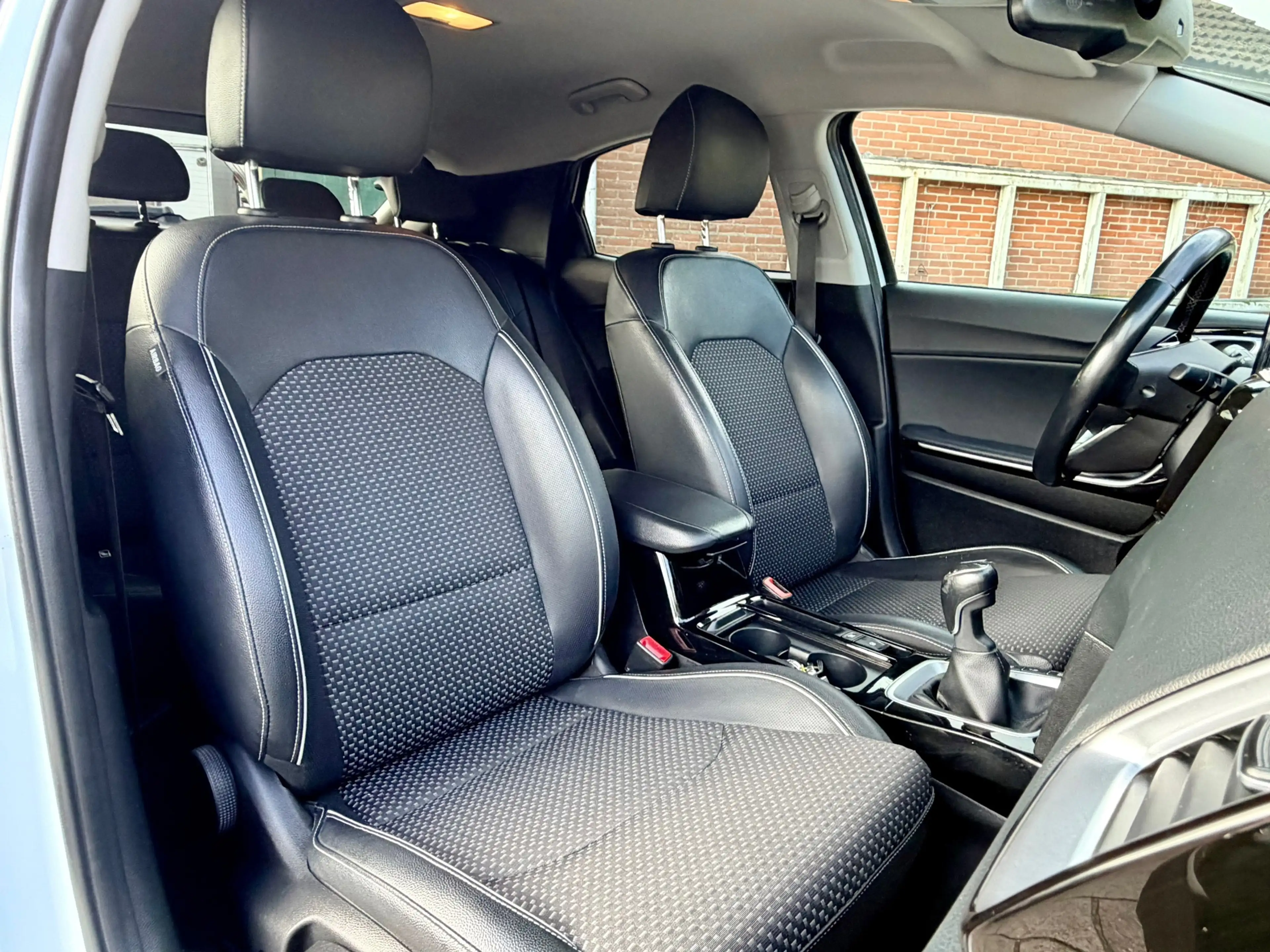 Kia XCeed 1.5 T-GDI MHEV DynamicPlusLine Clima Carplay Stoel — photo 2