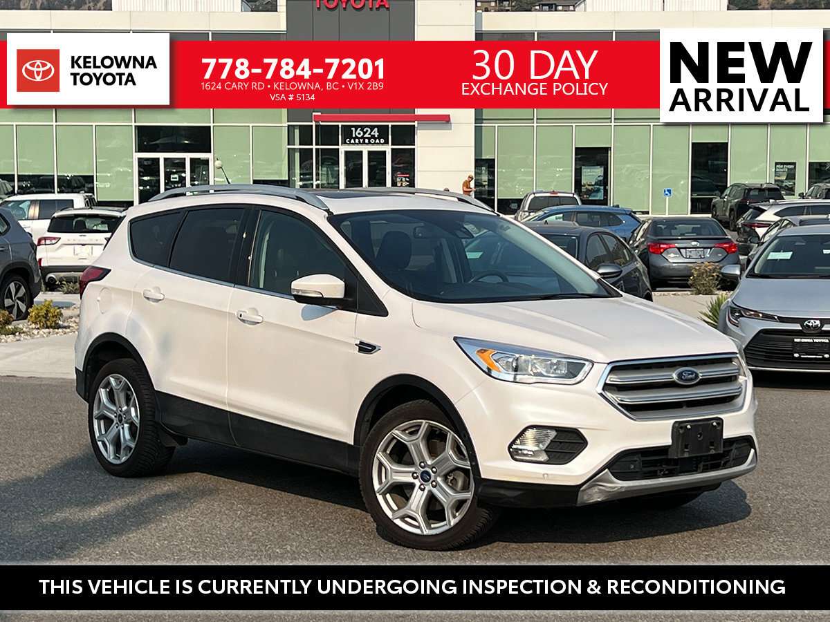 2019 Ford Escape Titanium | NO ACCIDENTS | PANO SUNROOF | AWD