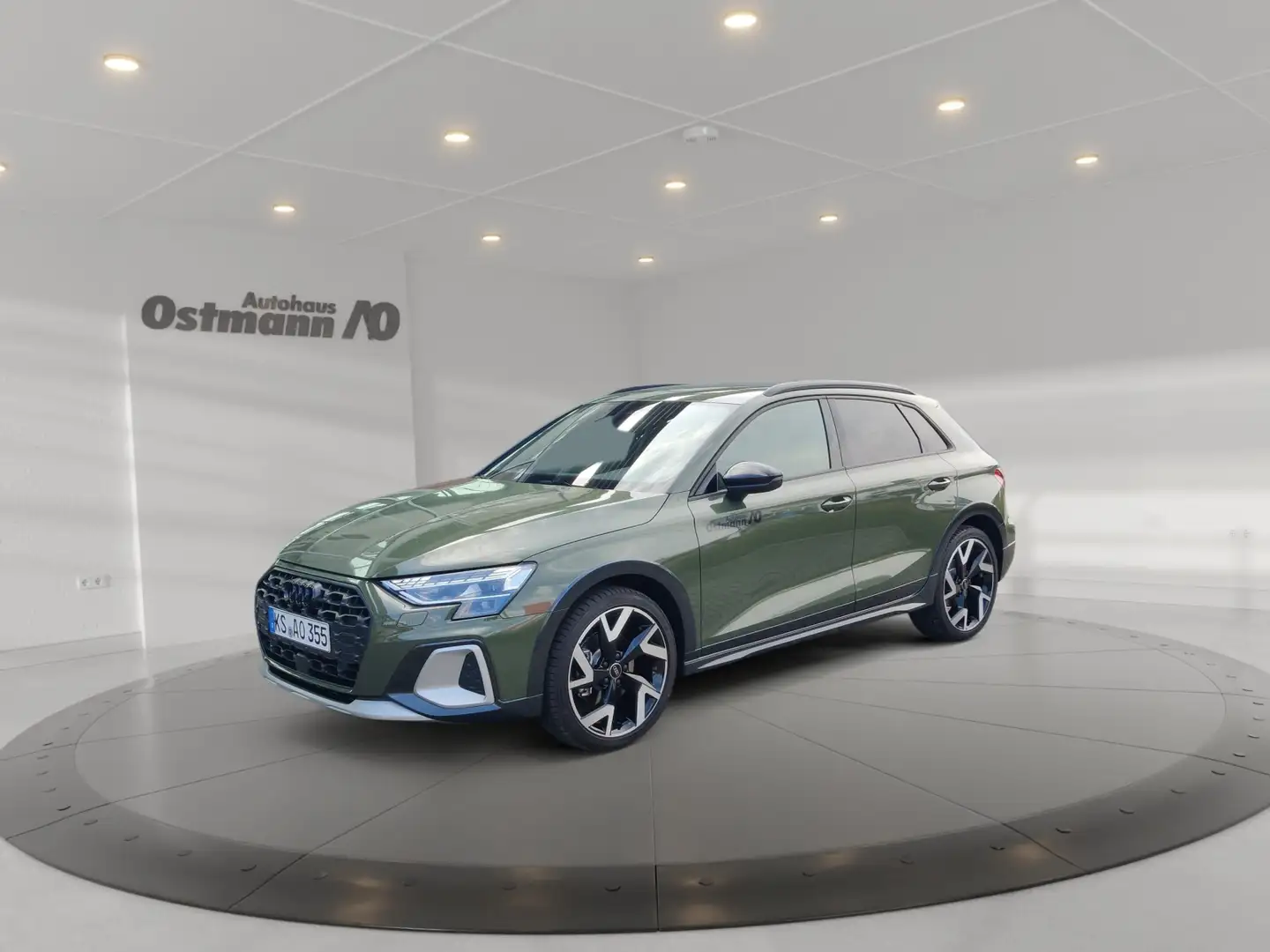 Audi A3 allstreet 1.5 TFSI Matrix KAM AHK Grün - 1