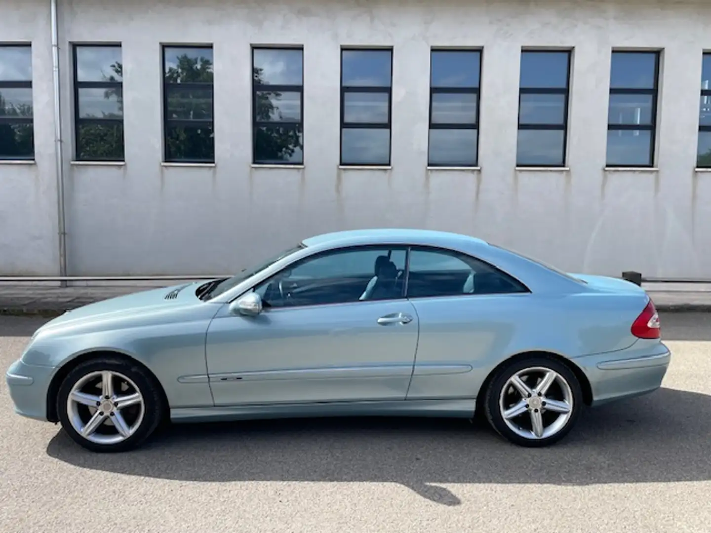 Mercedes-Benz CLK 240 V6 benzina Coupe Avantgarde Blau - 2