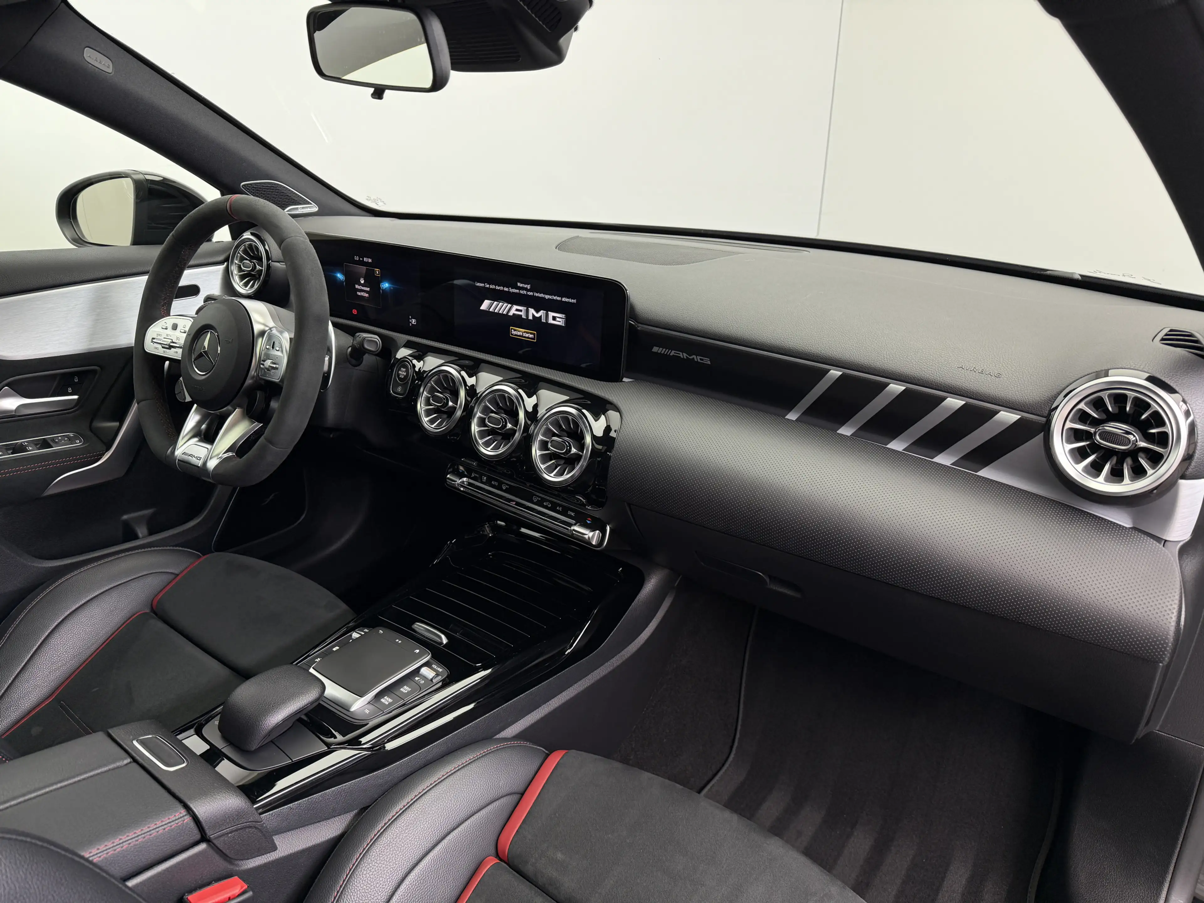 Mercedes-Benz A 35 AMG 4Matic|Schale|Pano|Burmaster|Night|DAB| — photo 12